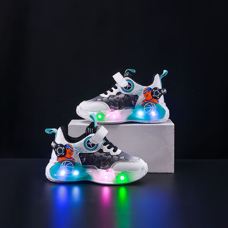 CA Zapatos deportivos para niños, primavera y otoño, nuevos zapatos con luz LED para niños, zapatos casuales de baloncesto transpirables de malla