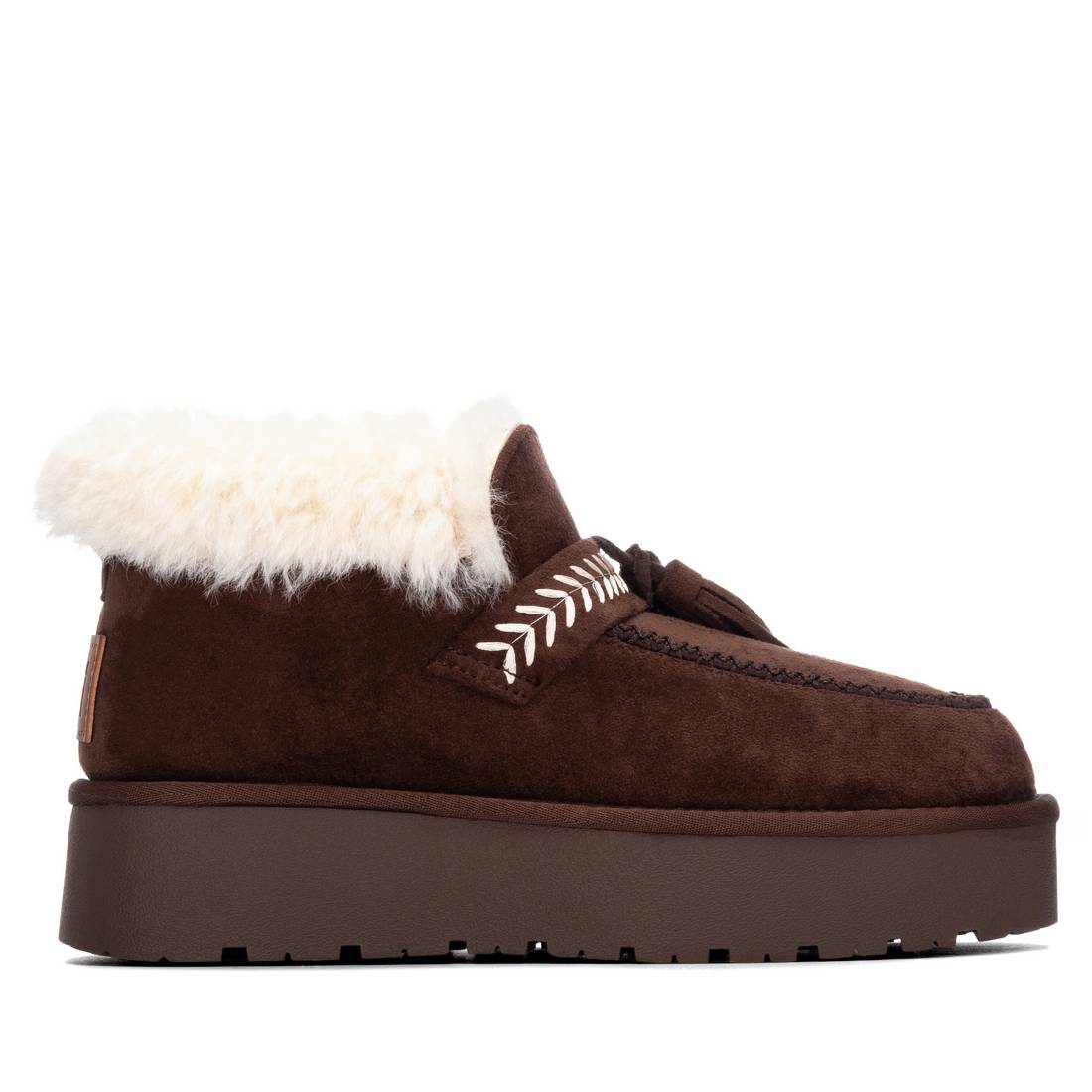Xti - Australiana Mujer - Calzado Cómodo y Versátil - Moda casual - Modelo  14606501