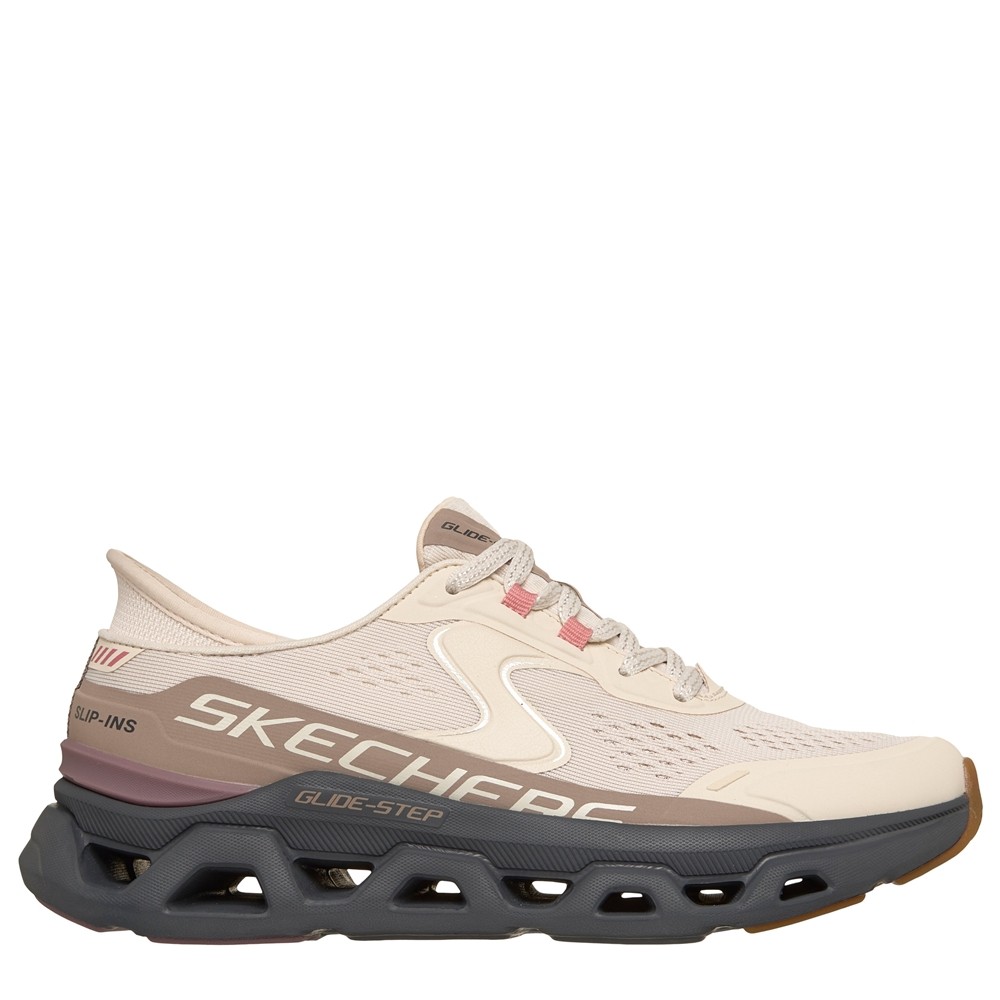 Cómoda  GLIDE-STEP ALTUS BEIG: zapatillas Skechers mujer, veganas. Tejido suave, plantilla Air Coled Memory Foam y amortiguación Glide-Step. Suela goma y cuña 2,5 cm. ¡Cómpralas ahora! Altura Tacón bajo (1-3 cm) Referencia