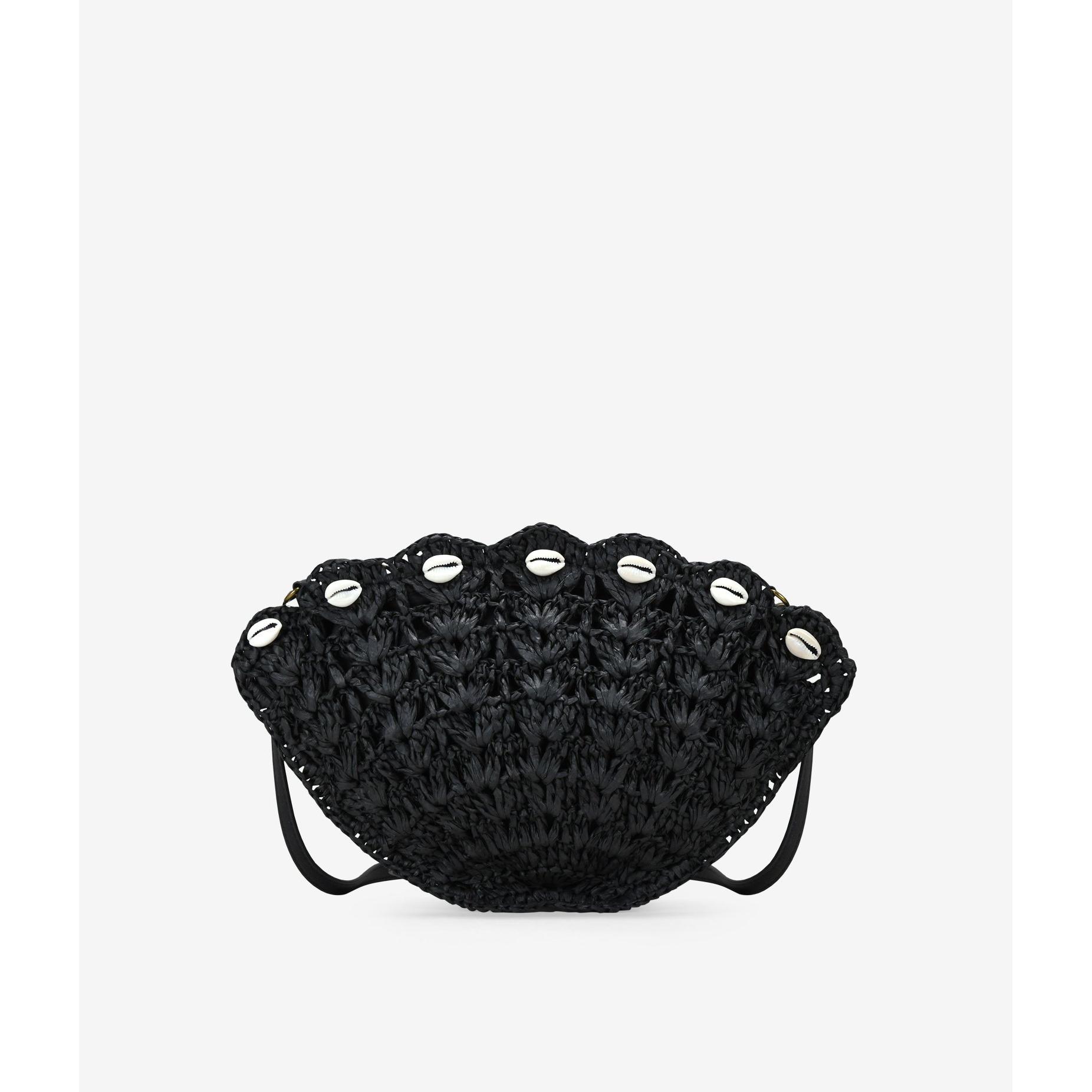 Bosanova Bolso bandolera para mujer con forma de concha en rafia con pequeñas pechinas decorativas y asa de cruzar. Cierre con cremallera.