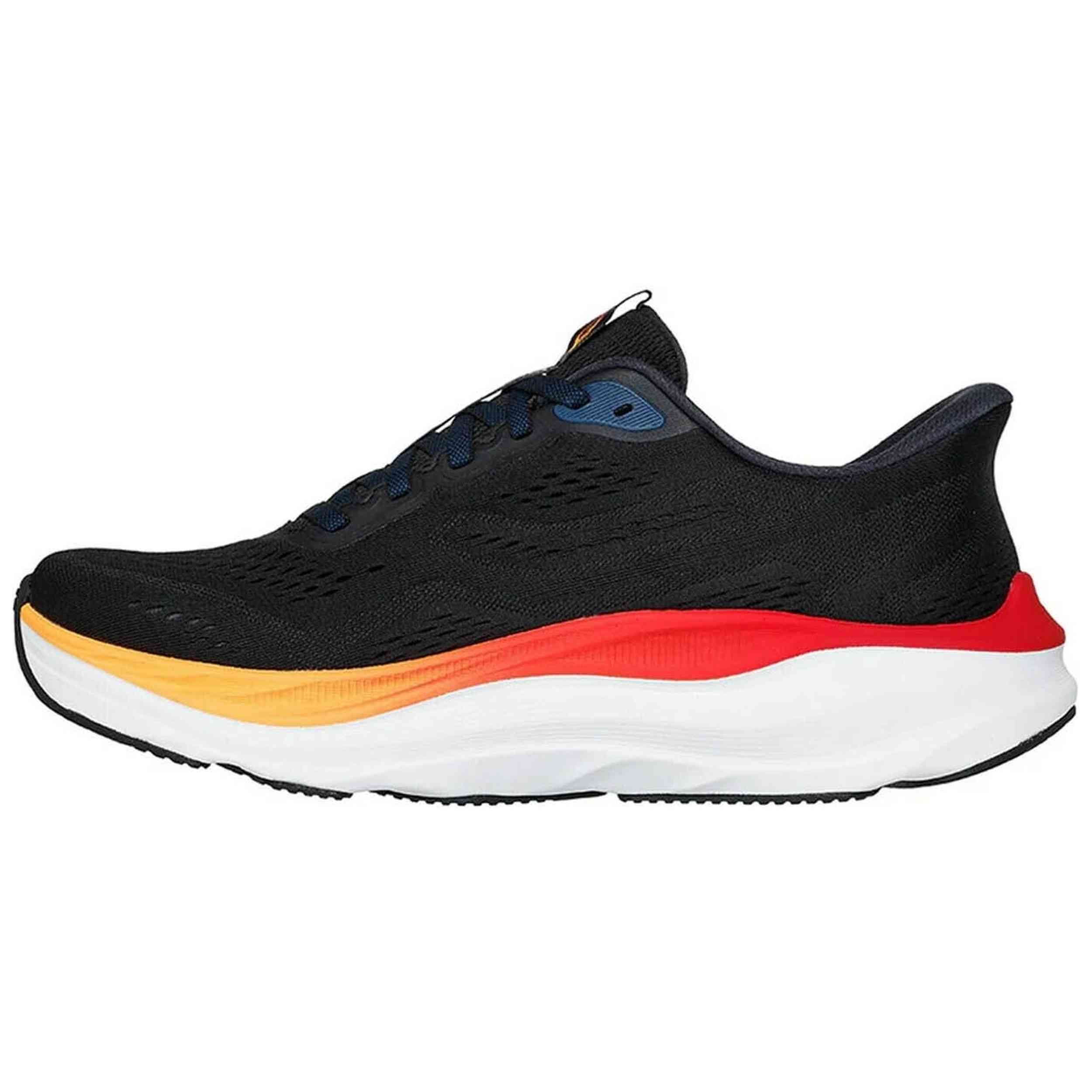 Calzado Skechers modelo Max Run en color Negro
