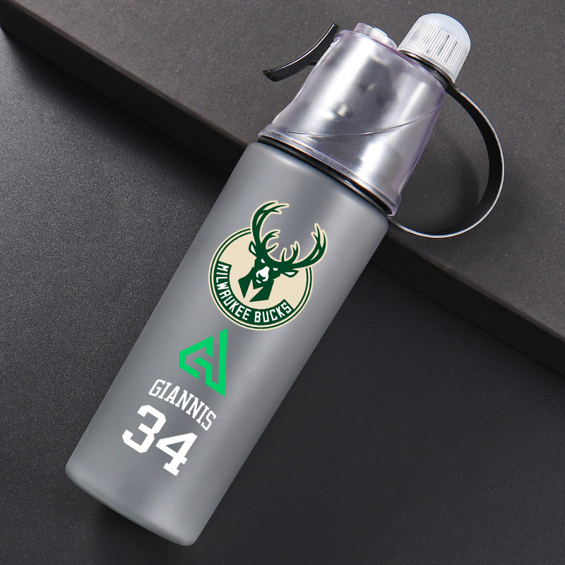 Botella Deportiva con Boquilla de Spray - Cantimplora Antigolpes de Gran Capacidad para Exteriores (Verano/Material Plástico)--600ml