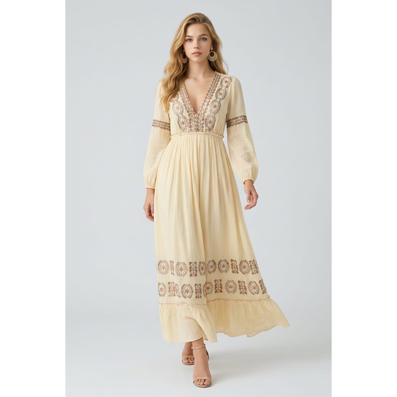 Vestido largo boho Marca BanBat para mujer de viscosa 100%, con bordados artesanales, escote en V y cintura elástica ajustable, ideal para primavera y verano REF: 12451