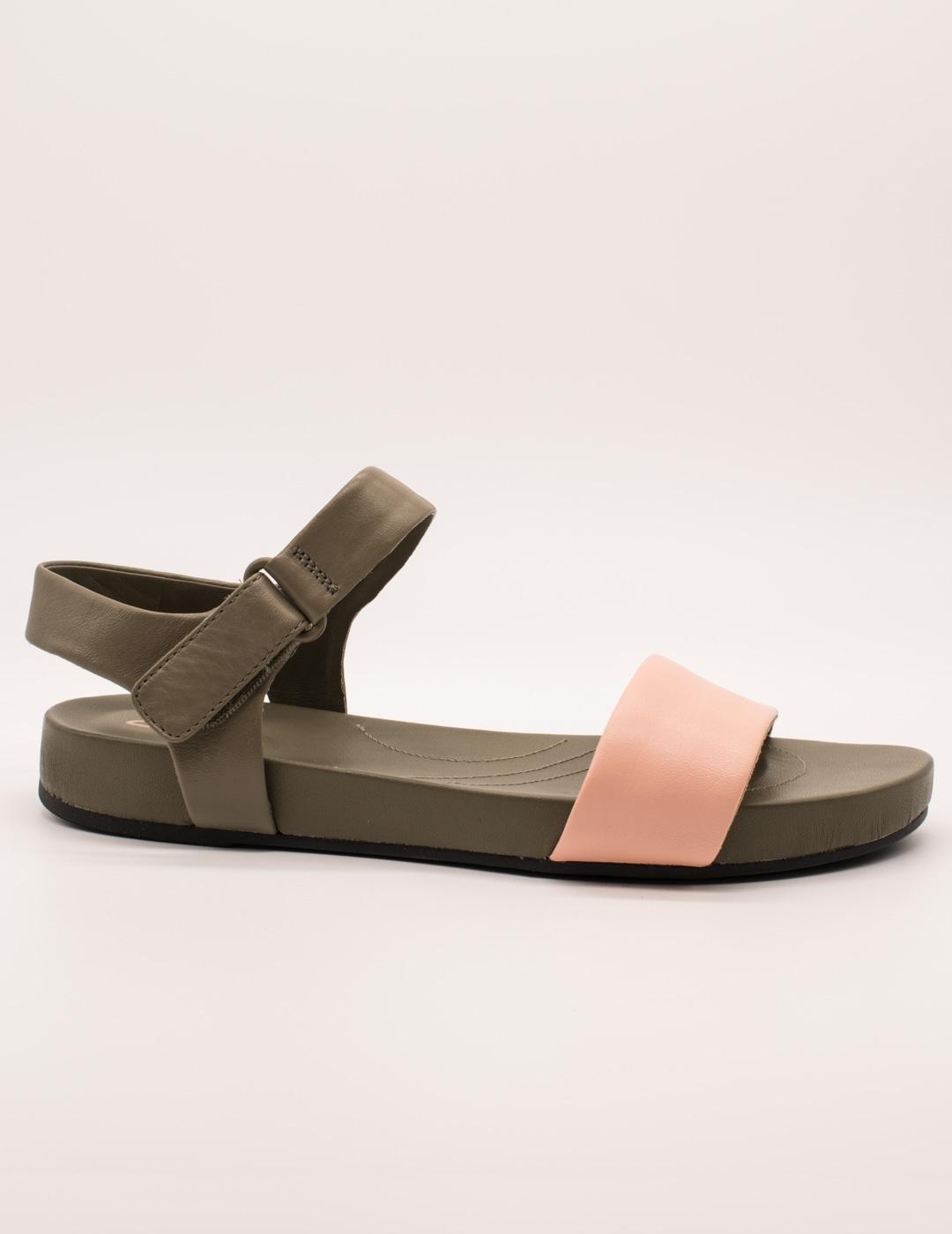 Sandalia Clarks Bright Pacey light Pink de mujer.