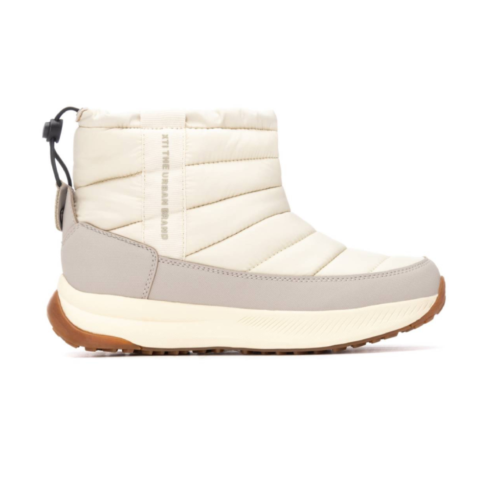 Botas Xti en color Beig