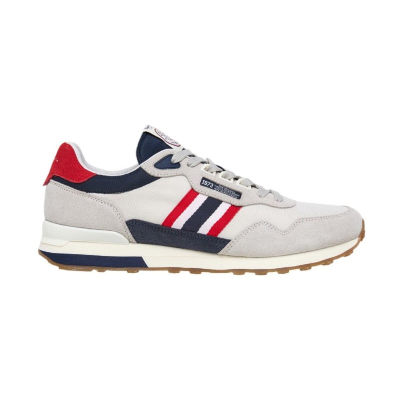 Zapatilla Casual Marca Pepe Jeans Kingston Blanco Referencia: PMS40027-595 Blanco Pepe Jeans Zapatilla casual Pepe Jeans Kingston fabricado en piel serraje y textil, modelo muy cómodo con la plantilla extraible acolchada.
