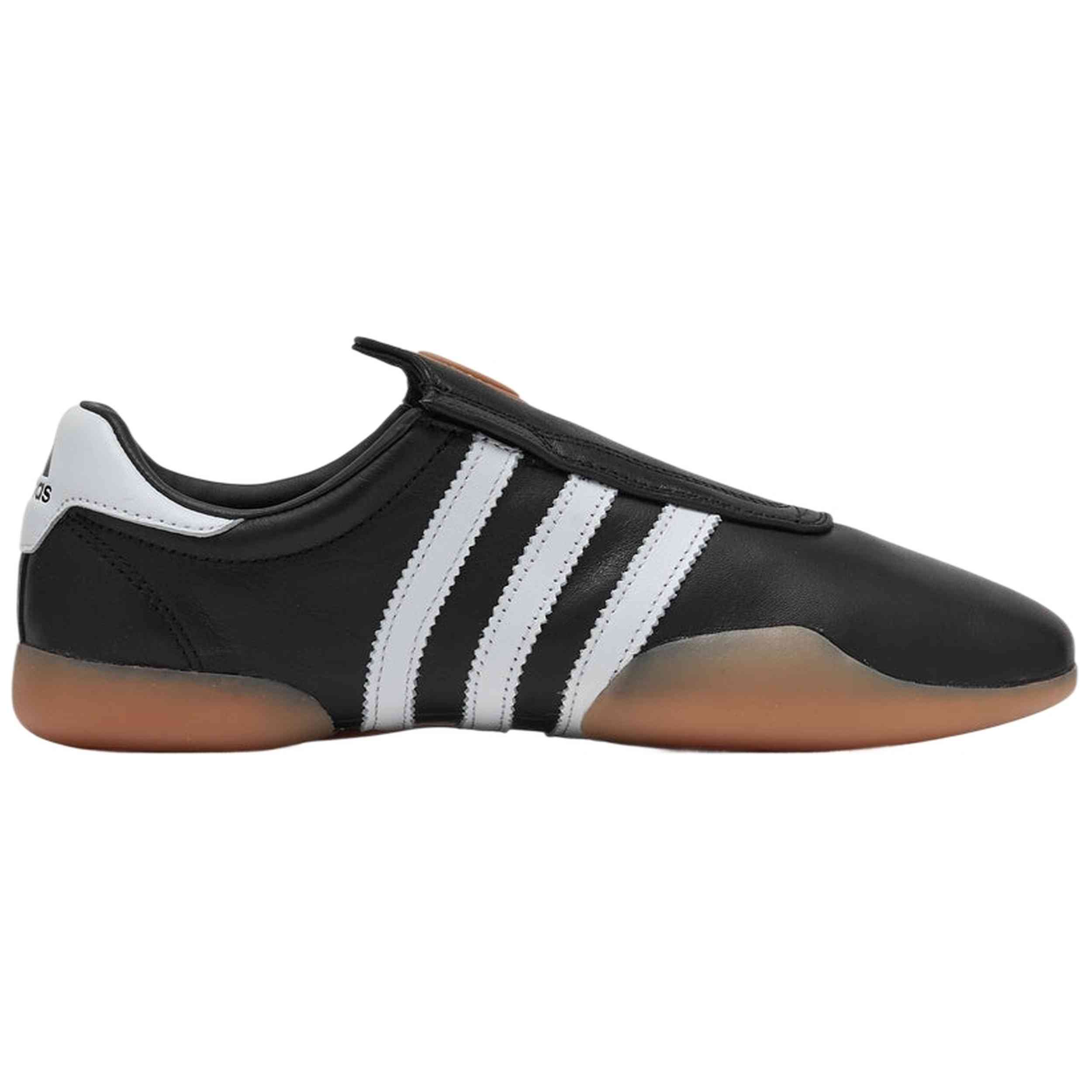 Zapatilla Adidas modelo JQ3012 para hombre y mujer en color Negro
