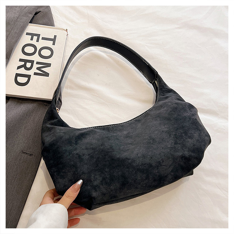 Bolso de hombro, diseño clásico de media luna de gamuza