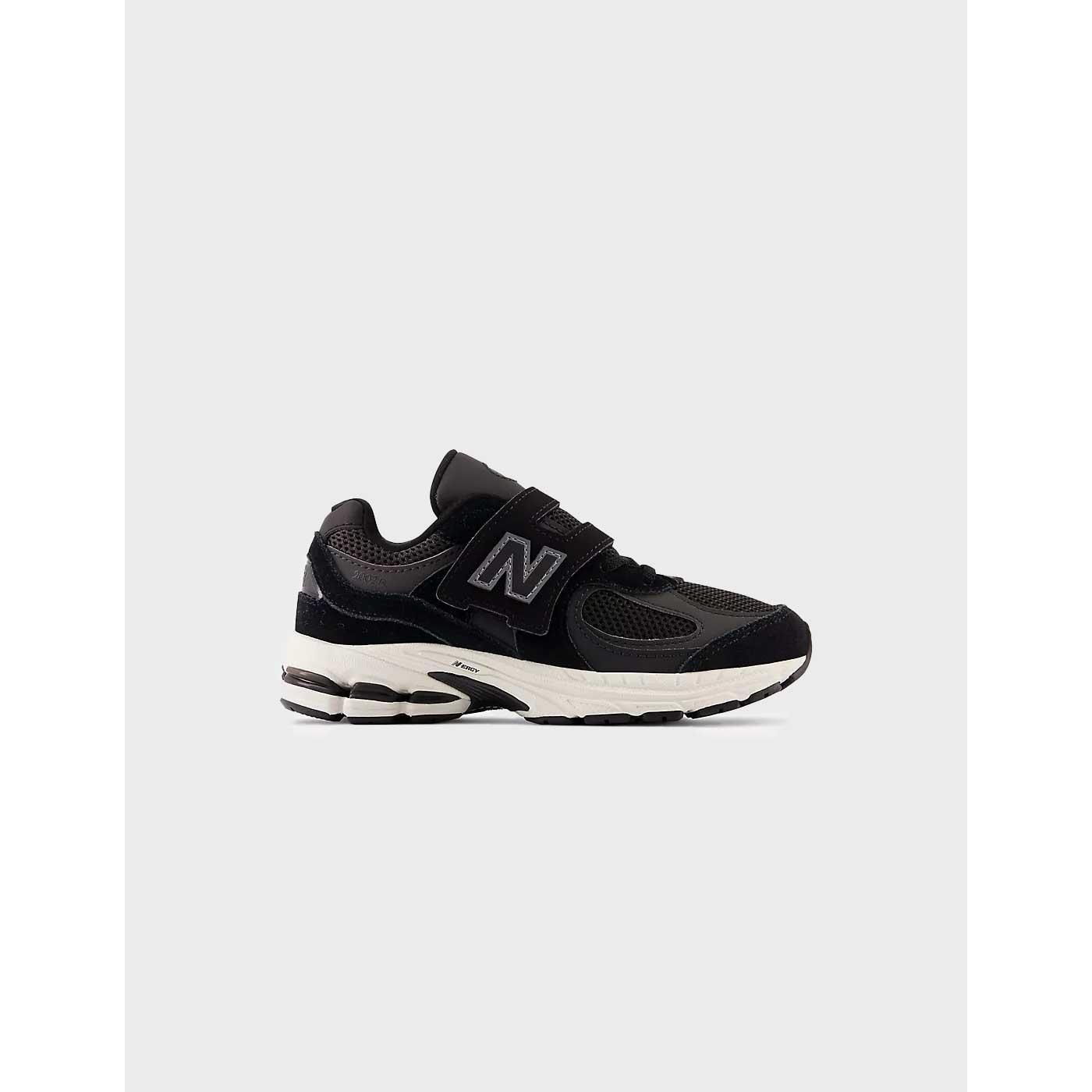 New Balance 2002 zapatilla negra para niño y niña