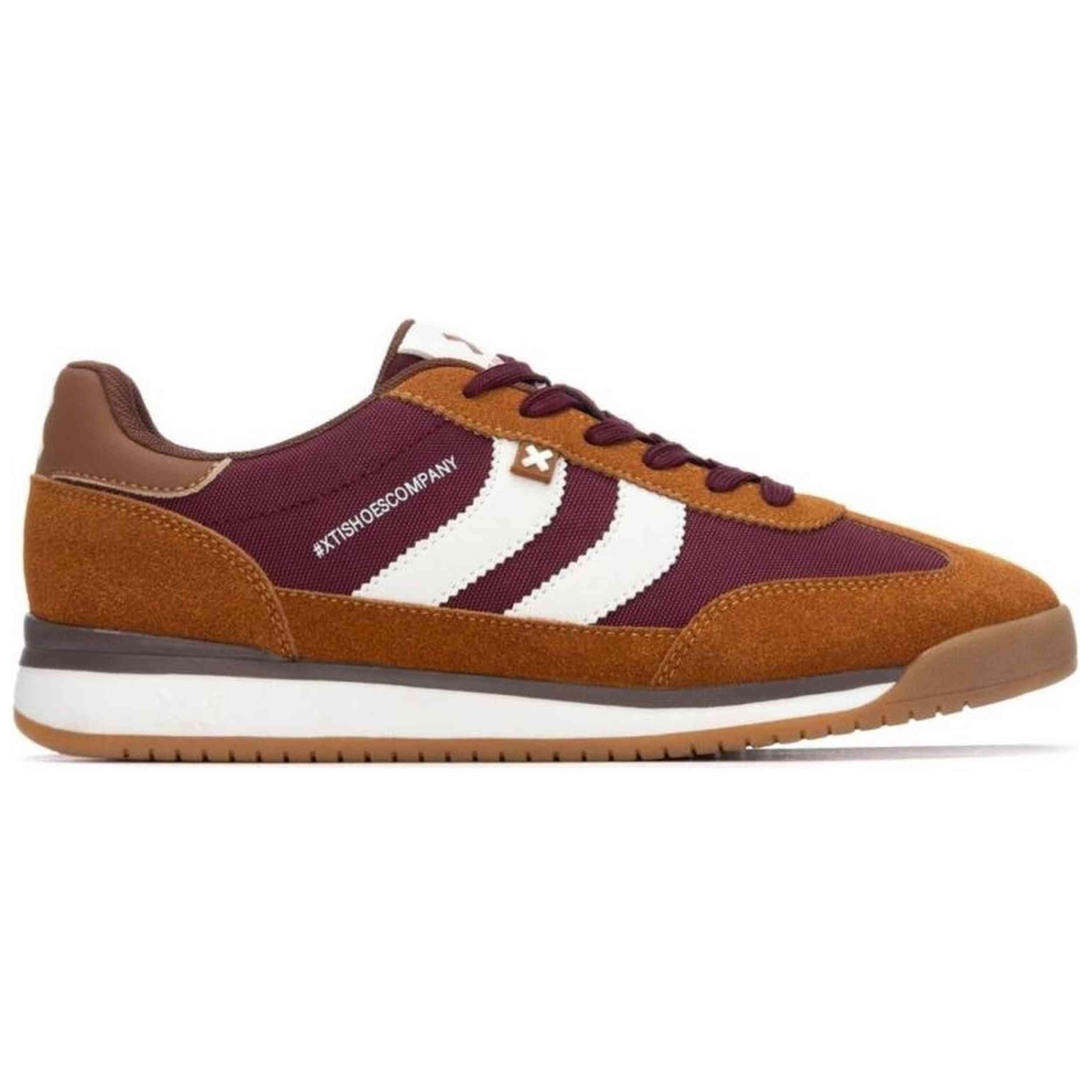 Zapatillas Xti modelo 144582-CAMEL para Hombre en color Marron