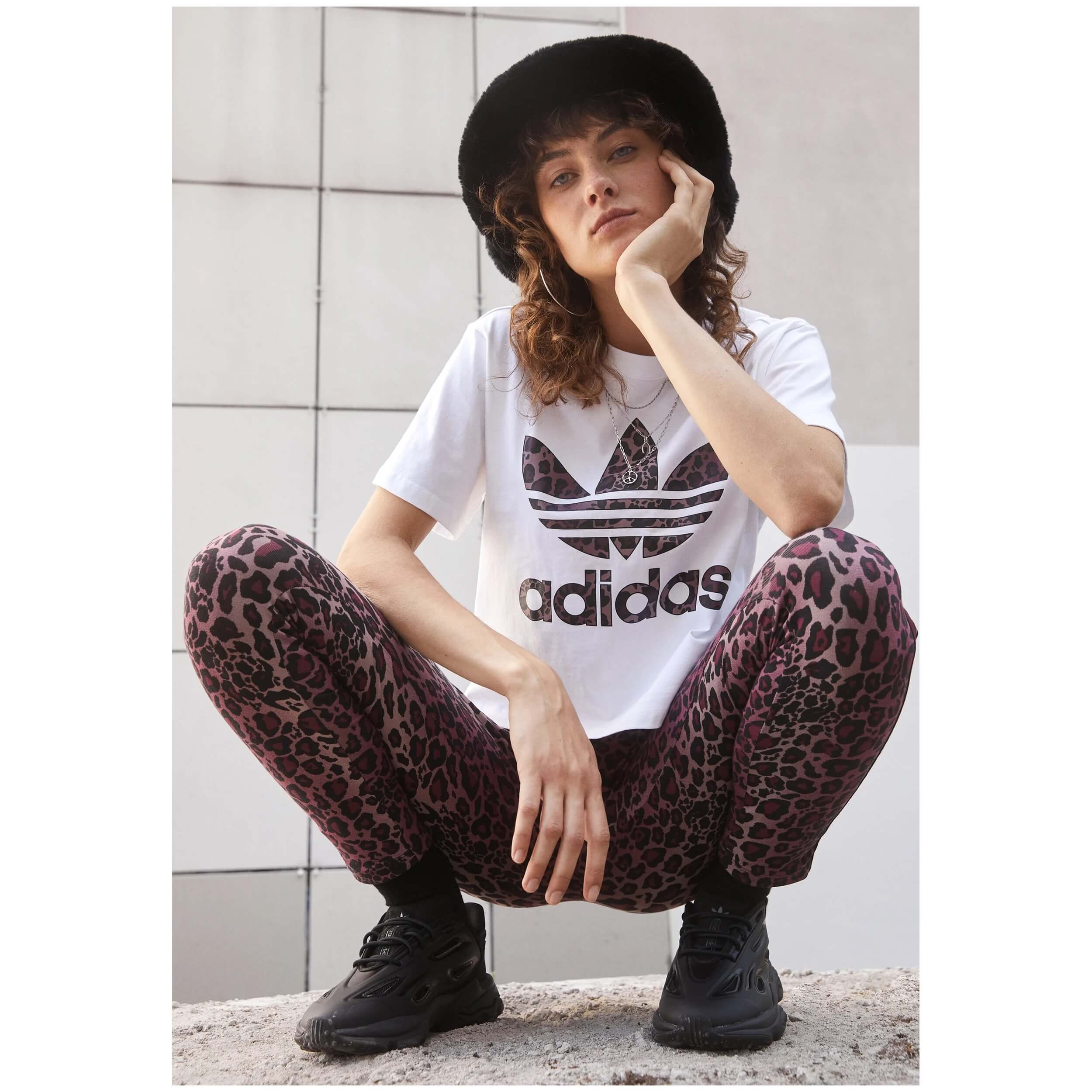 Camisetas De Manga Corta Adidas modelo HK5186 para Mujer en color Blanco