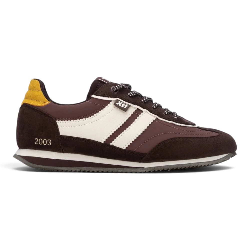 Zapatillas Deportivas Xti modelo 146118 en color Marrón