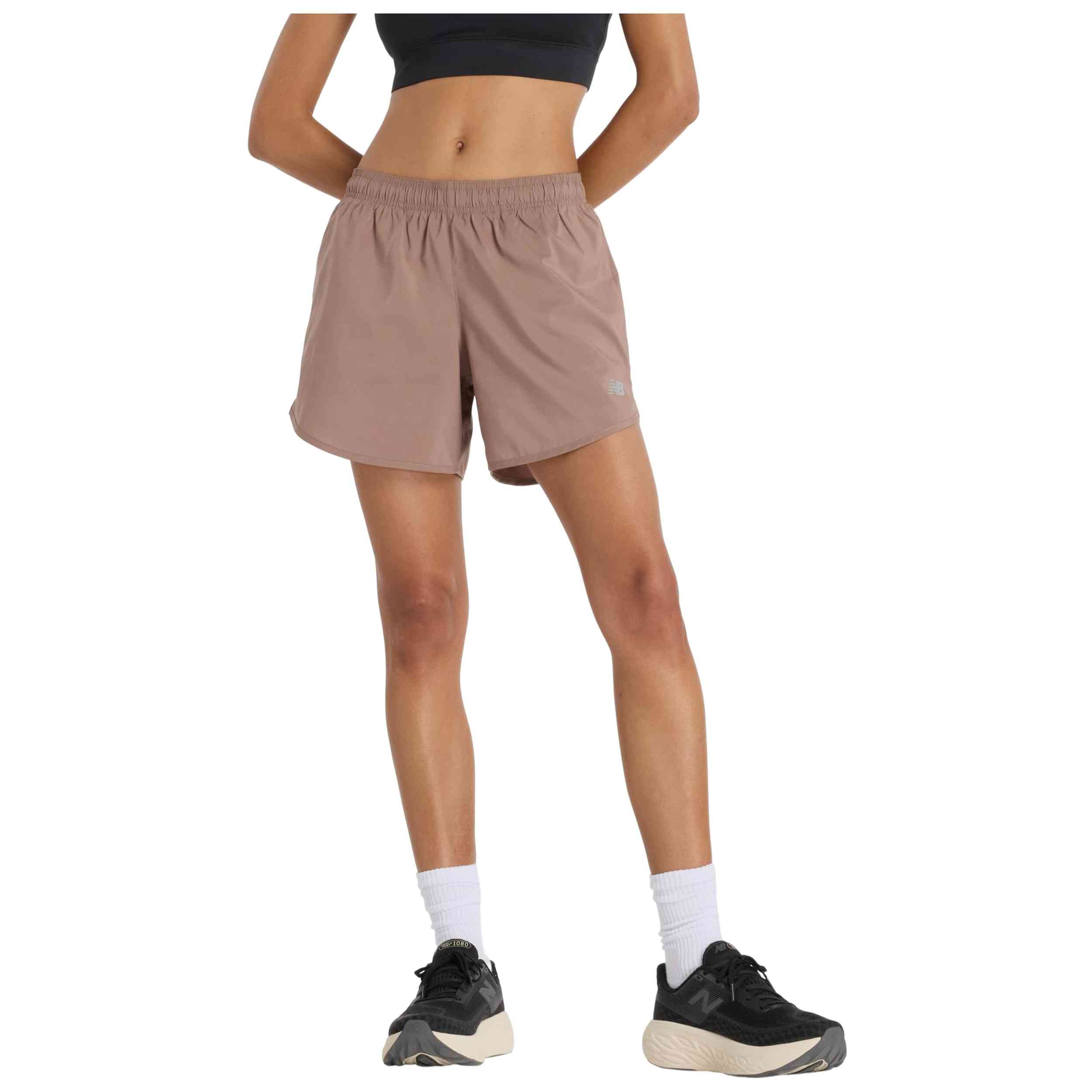 Pantalon Corto New Balance modelo Pantalón corto New Balance Sport Essentials 5" rosa mujer para Mujer en color Marron