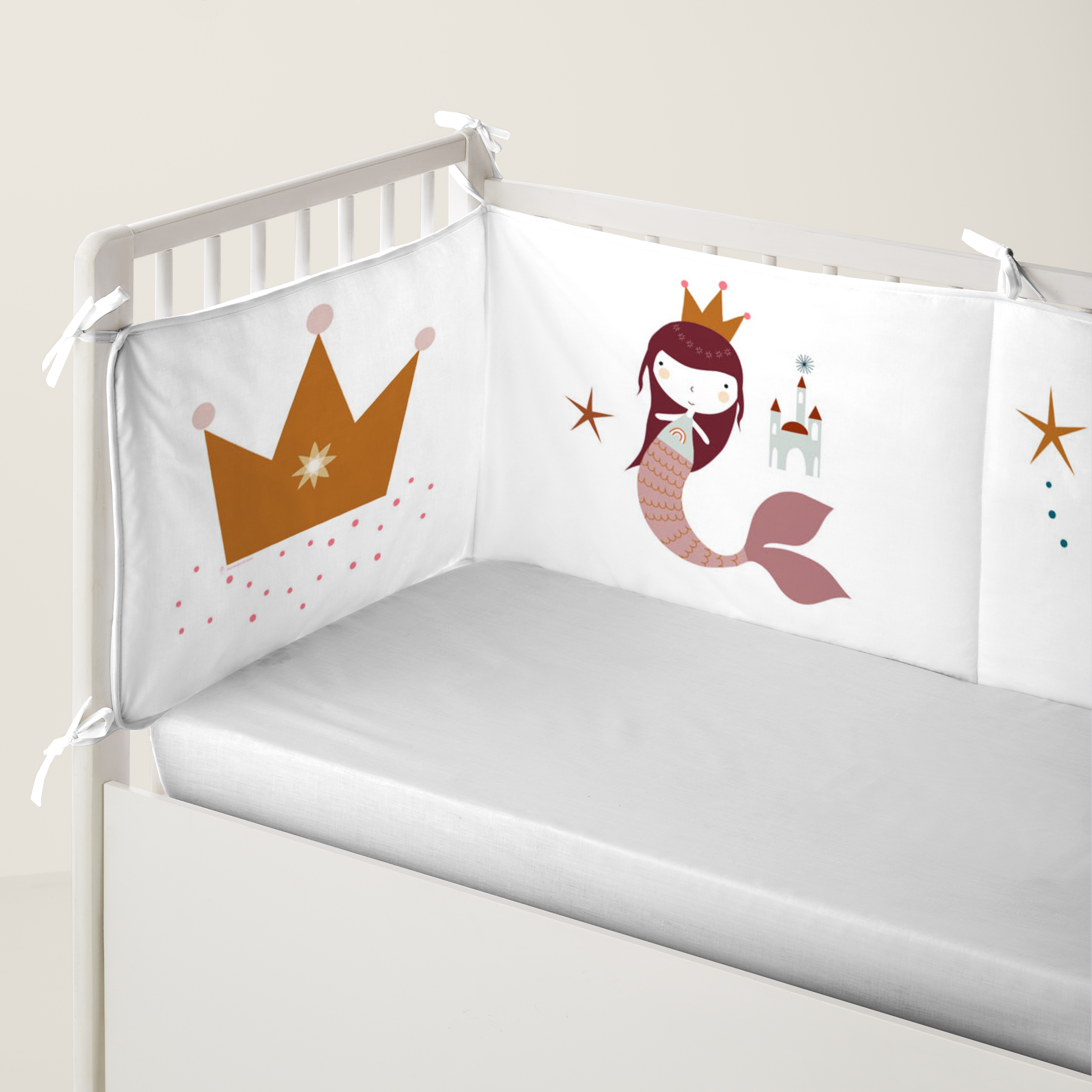 HACIENDO EL INDIO - Protector de Cuna Chichonera 100% Algodón - Protector Acolchado Antigolpes con Cintas de Sujeción - Medida 60x60x60+40 cm - 32 Modelos - Fabricado en España