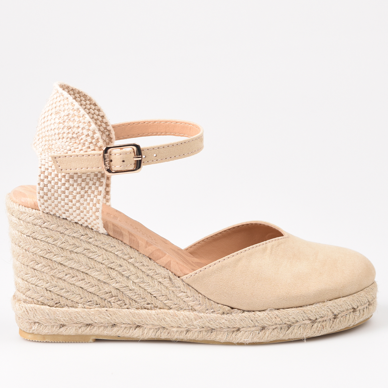 Alpargatas para mujer con cuña de esparto espadrilles fabricadas en España Mustang Louisa 51987 Beige