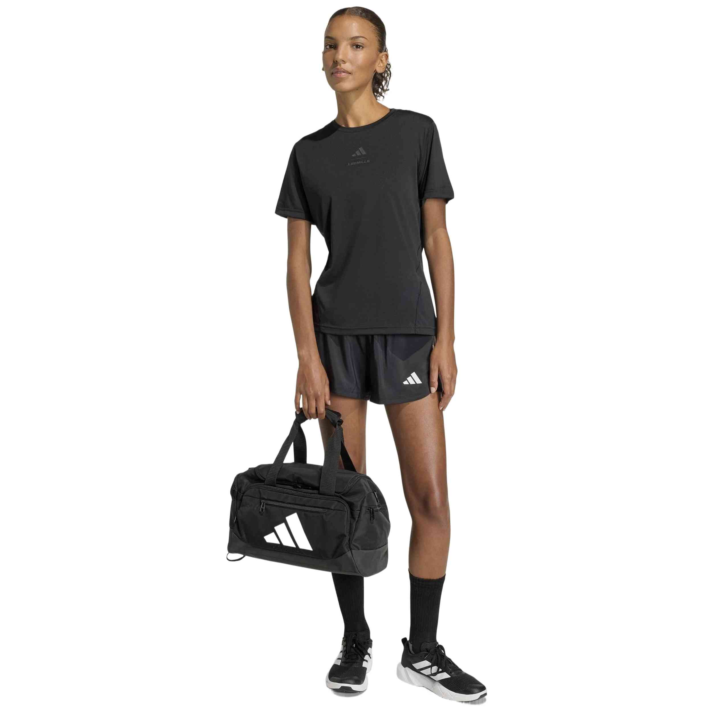 Pantalon Corto Adidas modelo KD9742 para Mujer en color Negro