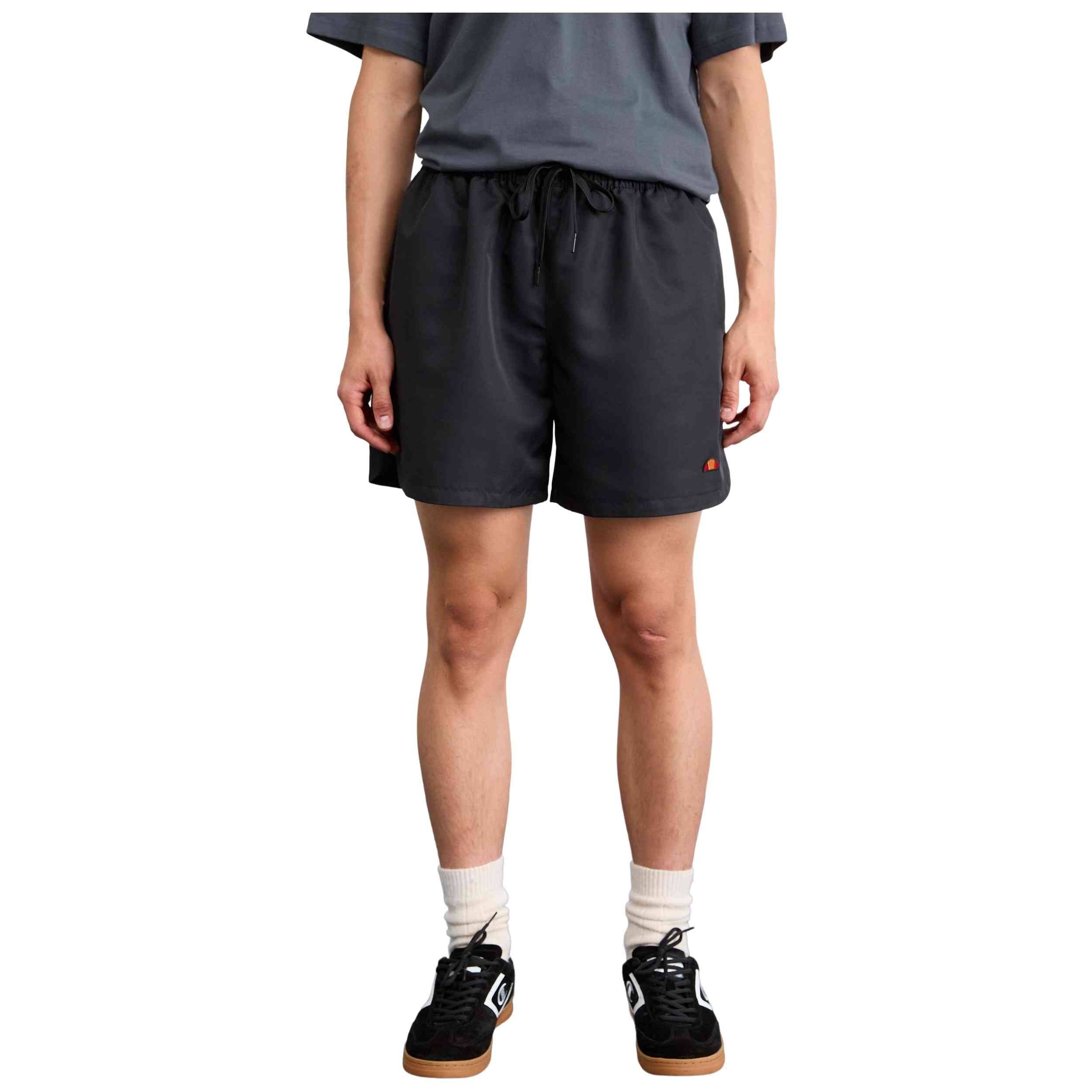 Pantalon Corto Ellesse modelo SHZ20124-011 para Hombre en color Negro