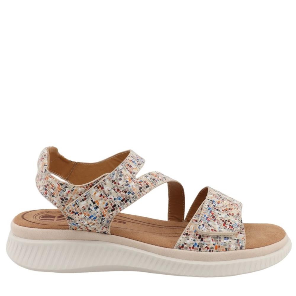 Cómoda  Cómoda sandalia mujer de ROMIKA modelo 74R0092006 en suave tejido beig estampado. Ajuste con velcros. Planta acolchada. Cuña ligera y piso antideslizante. Altura Tacón bajo (1-3 cm) Referencia 74R0092006