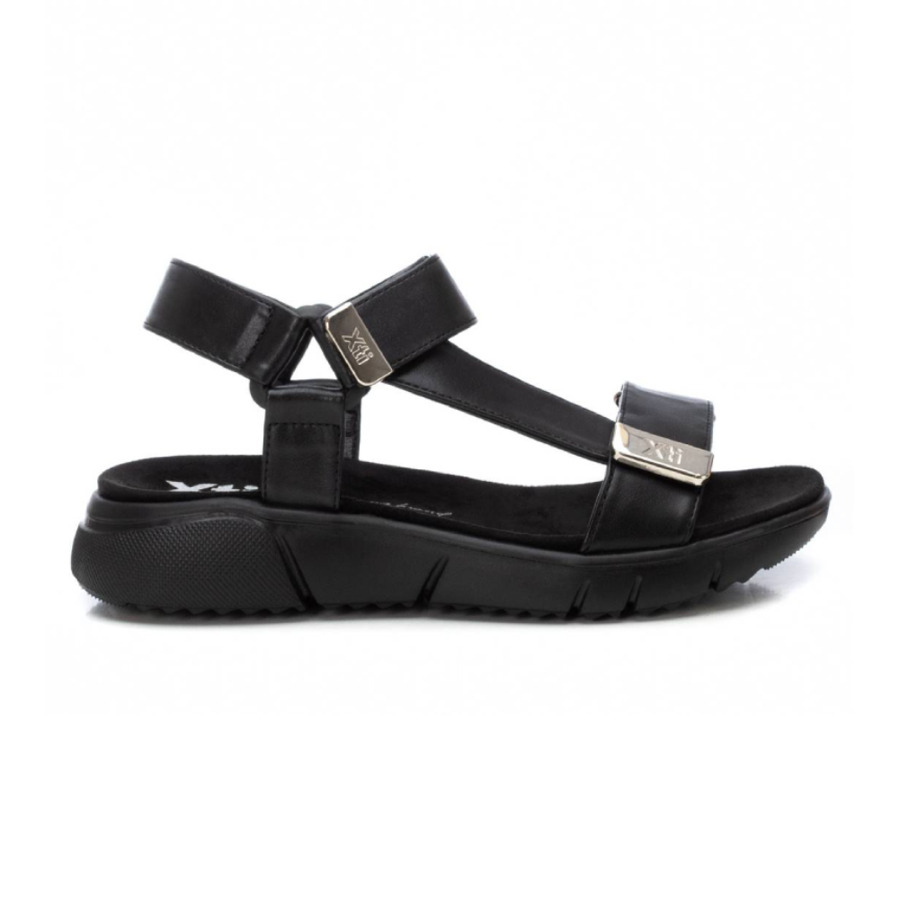 Shoes Sandalias marca Xti para mujer en color negro