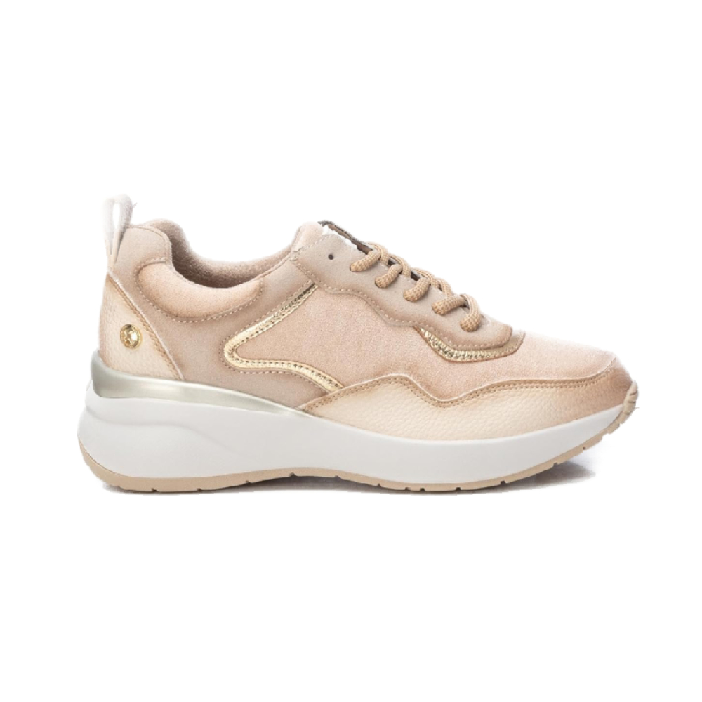Shoes Deportivos marca Xti para mujer en color beig
