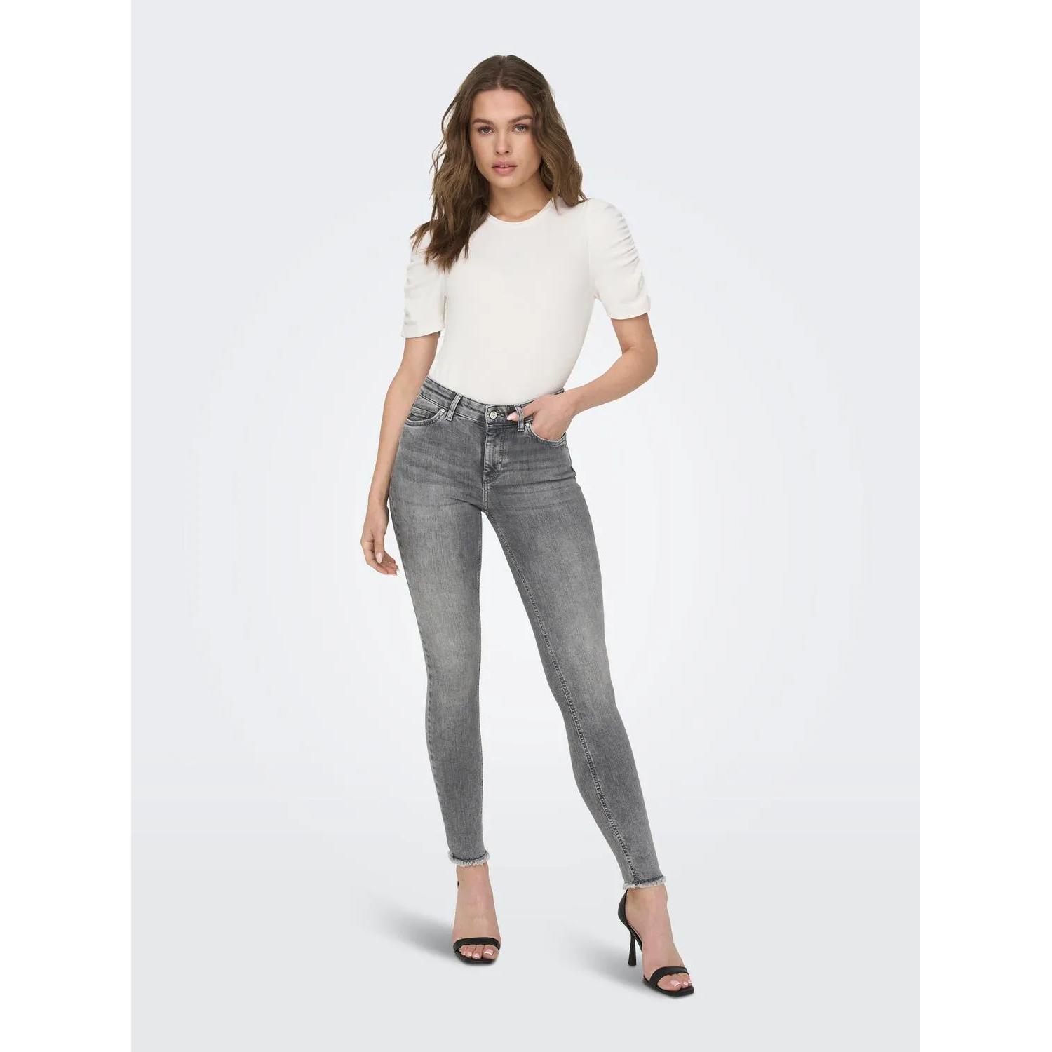 Pantalón Only Skinny gris con desflecado en el puño - Estilo elegante y moderno para mujeres