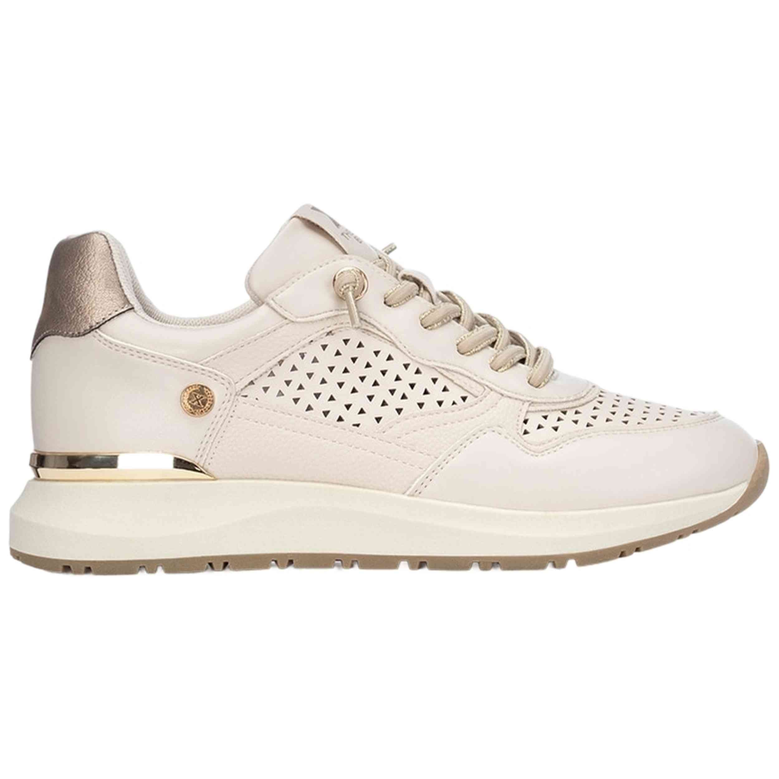 Zapatillas Xti modelo 145203 zapato sra. para Mujer en color Beige
