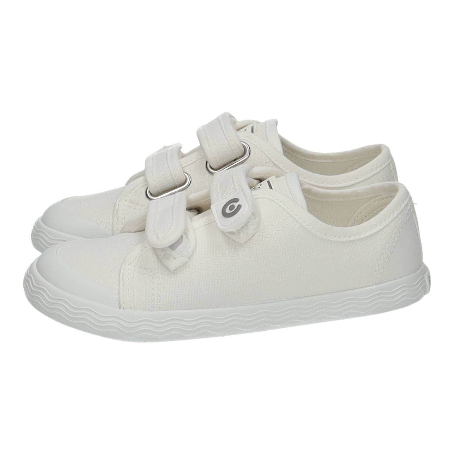 Zapatillas marca CONGUITOS para niño en color blanco. Lona infantil respetuosa GoFlex con doble cinta textil adhesiva, puntera reforzada, suela flexible y pack canvas