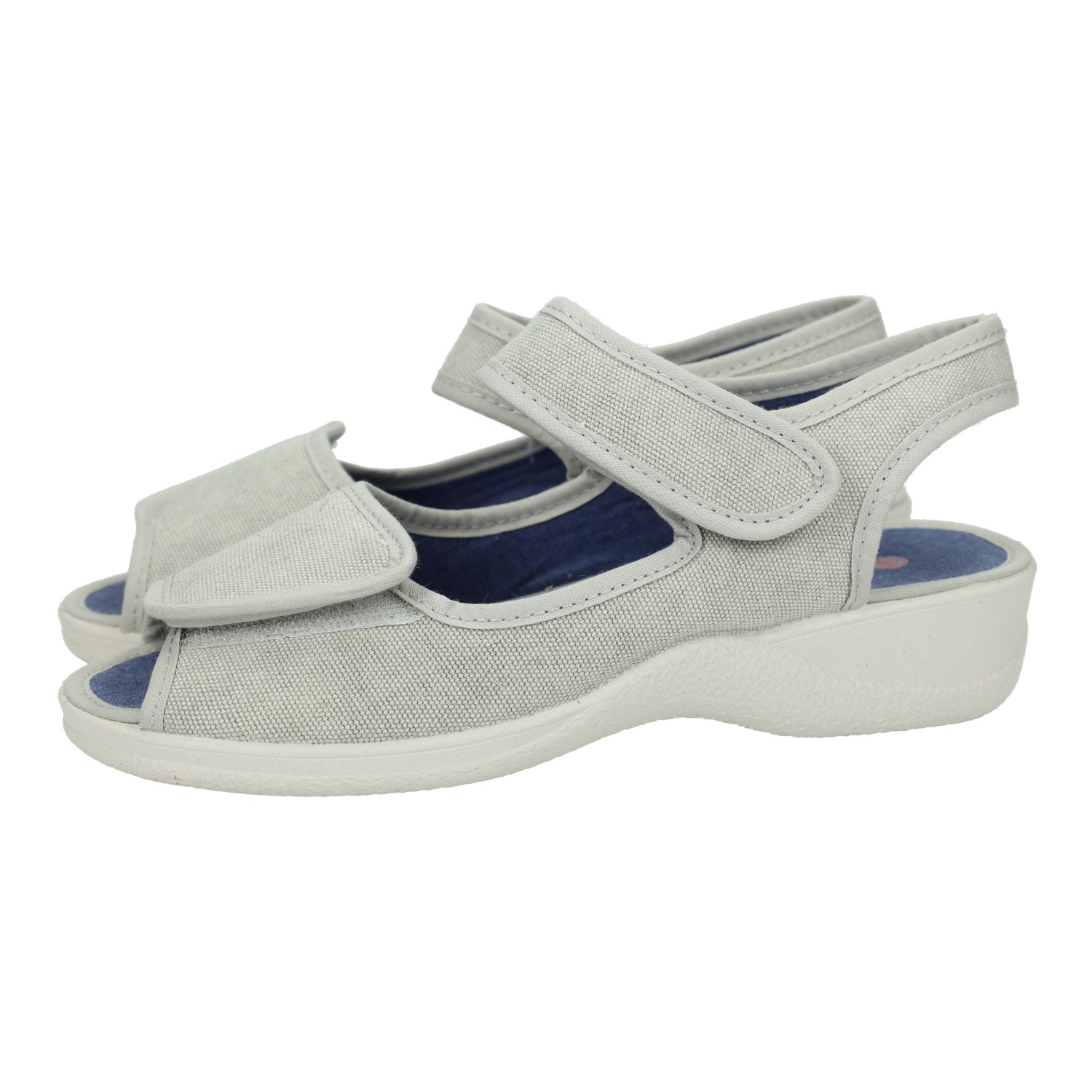 Sandalias marca DOCTOR CUTILLAS para señora en color hielo. Sandalias para señora en color hielo, con doble cierre adhesivo, plantilla suave, cuña baja, hechas en España