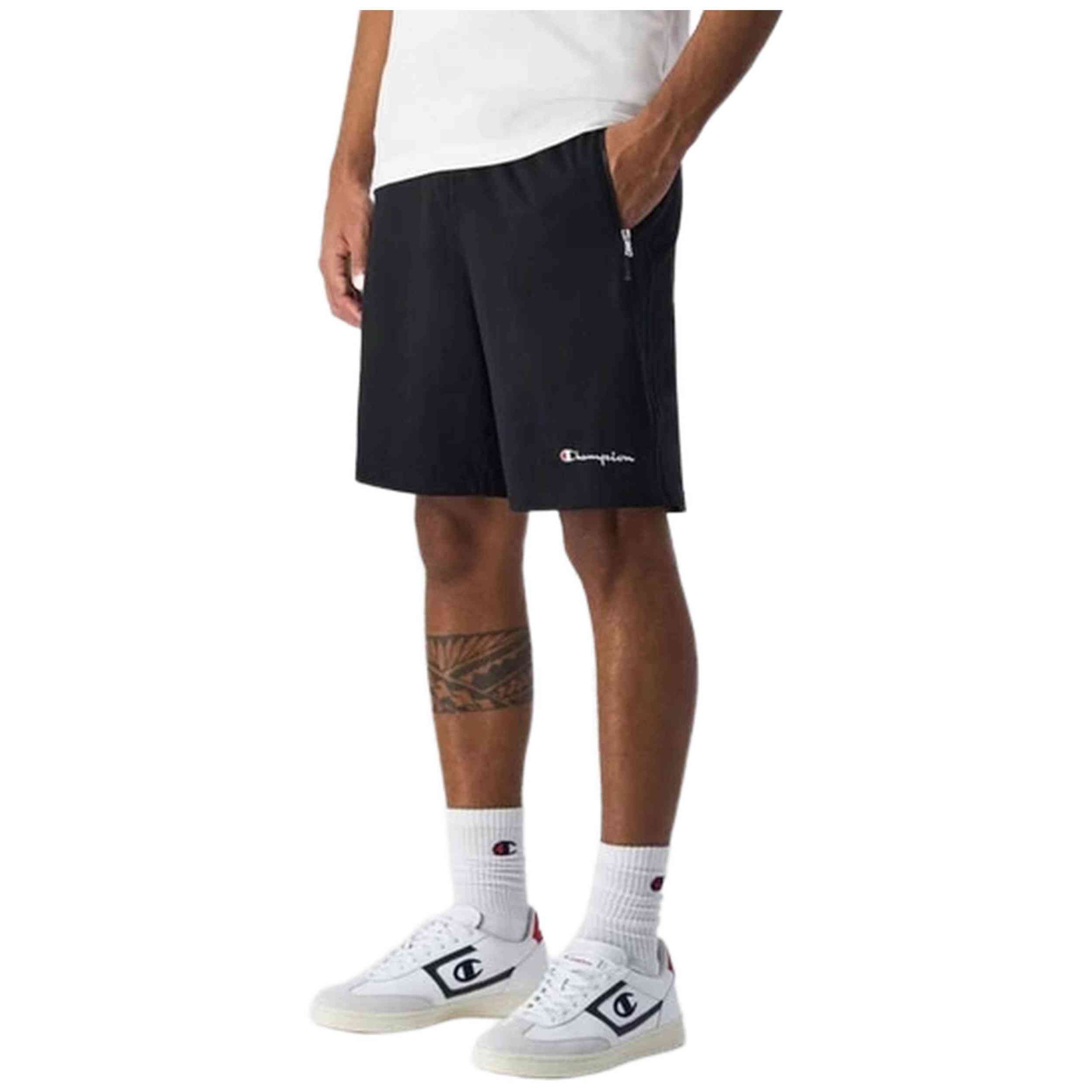 Textil Champion modelo Bermuda en color Negro