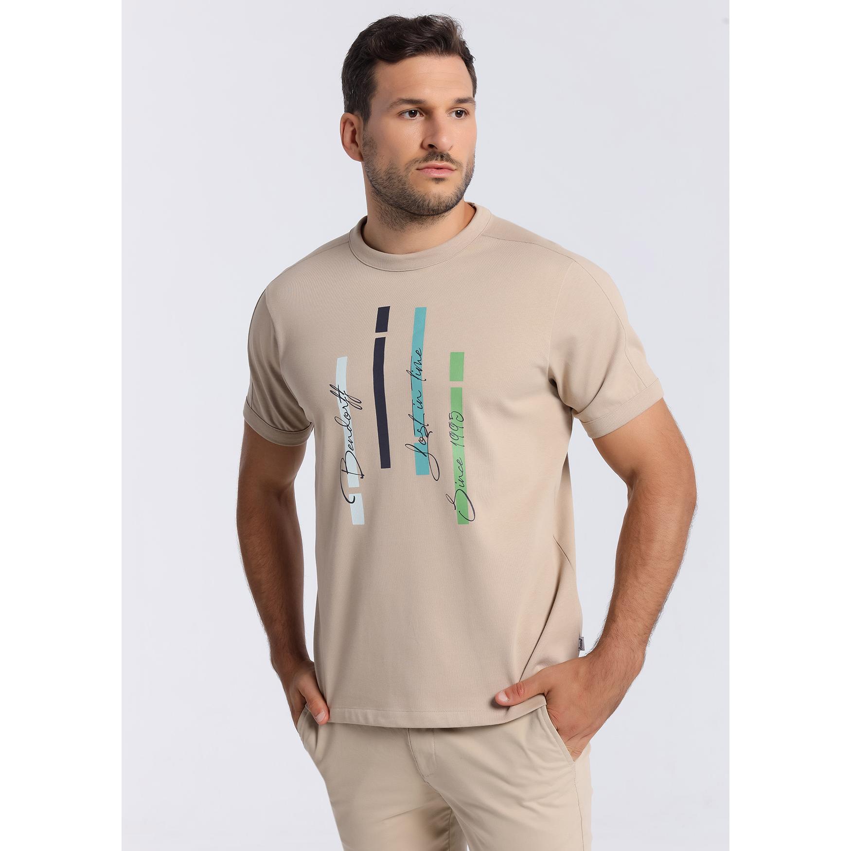 Camiseta de manga corta con grafica vertical