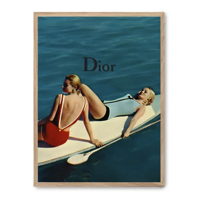 Cuadro dior iv 30x40cm, Póster impreso en papel de primera calidad de 180gr, montado sobre marco de madera MDF acabado roble., Moda