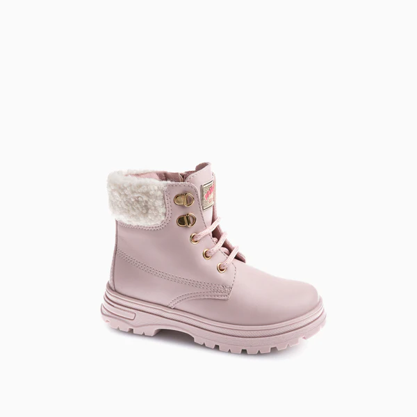 Pablosky bota urbana niña rosa, suela flexible antideslizante. Protectores interiores de talón y punteras con efecto ping-pong, que recuperan la posición inicial del calzado y con cremallera lateral.