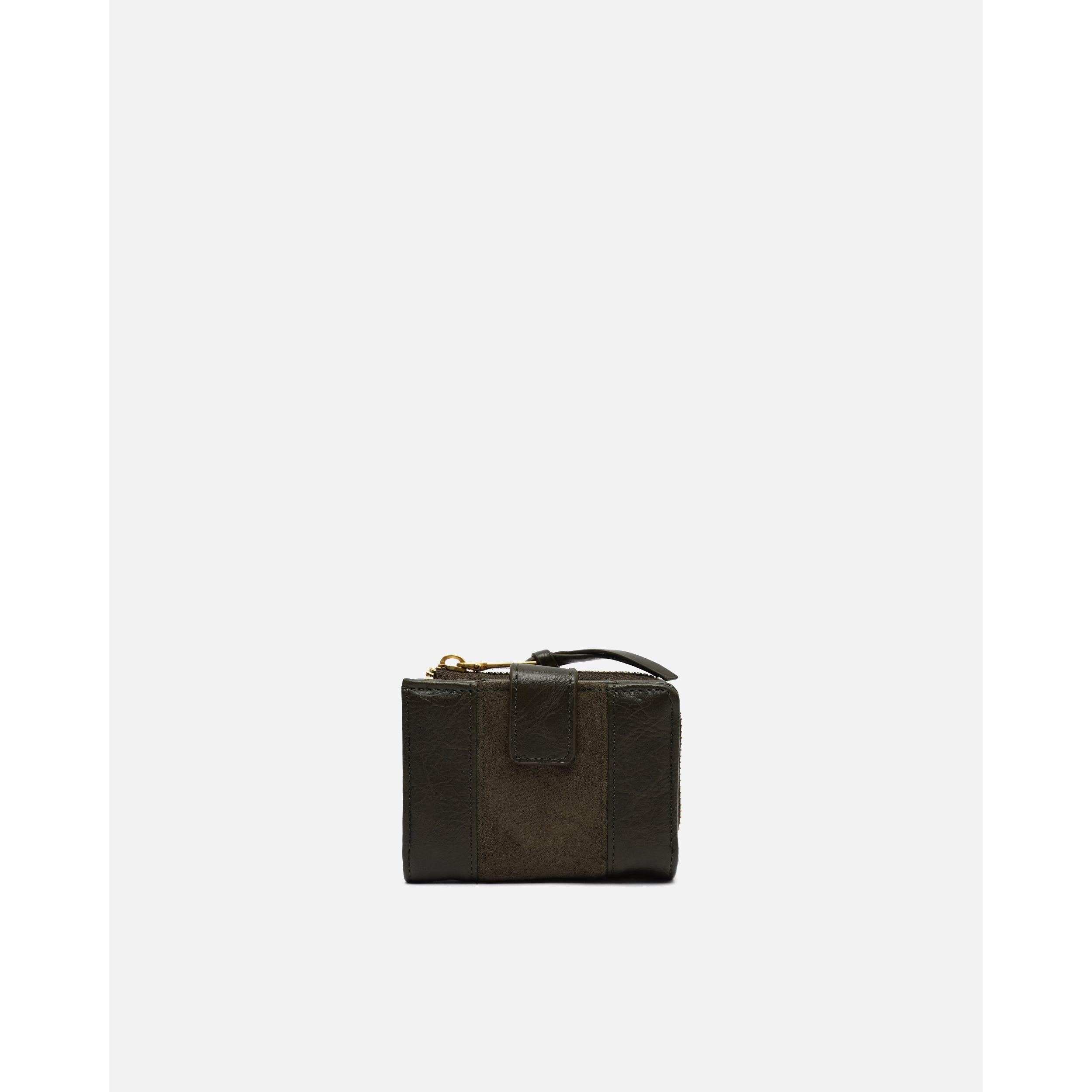 Monedero Pequeño Fleubito Verde Efecto Ante: Estilo Compacto para Mujer, Ideal para Bolso Bandolera, Sofisticado y Versátil, Tamaño 8x3x11 cm, Espacio para Esenciales, Exterior Resistente y Combinable