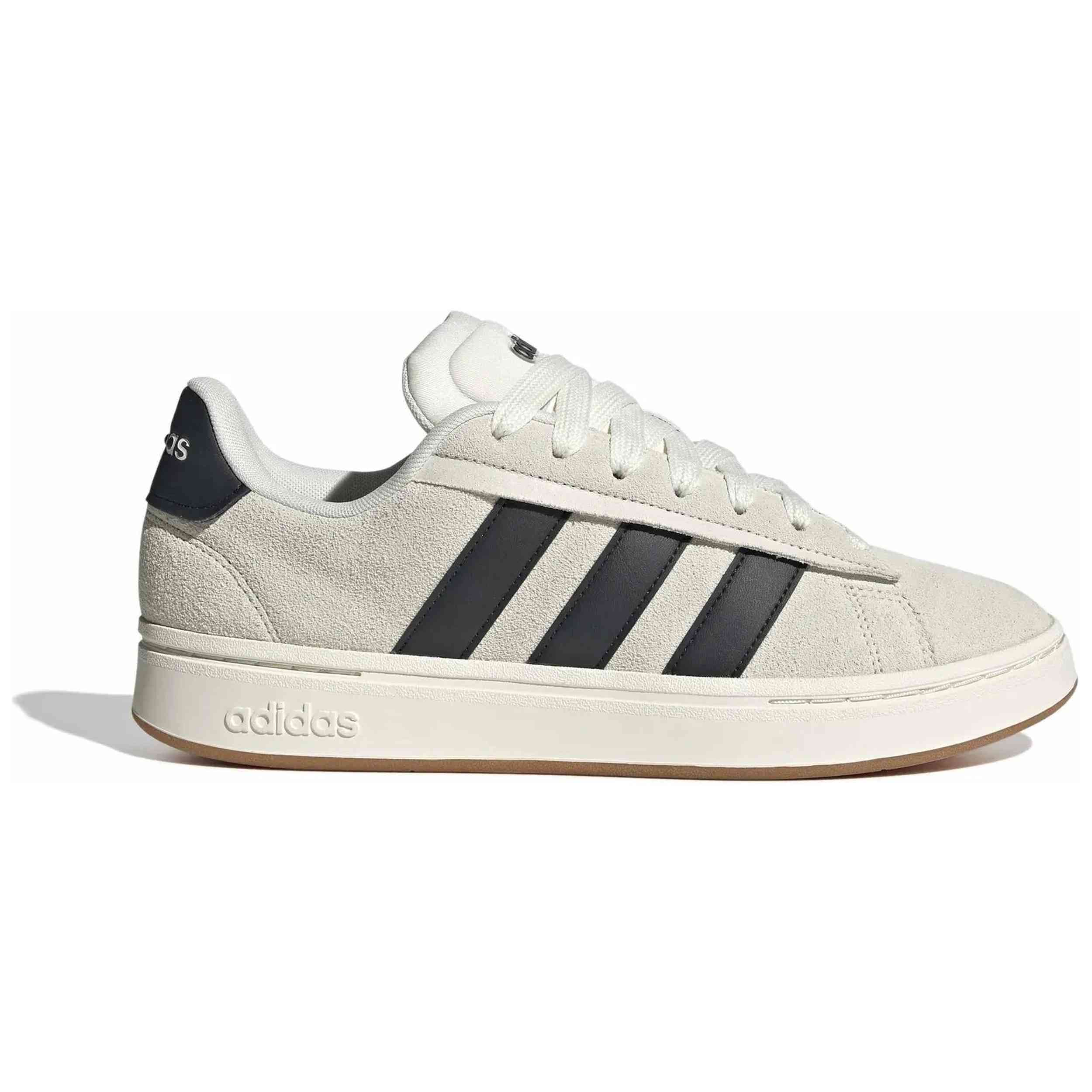 Zapatillas Adidas modelo GRAND COURT ALPHA 0 OWHITE/CBLACK/GUM10 para Hombre en color OWHITE/CBLACK/GUM10