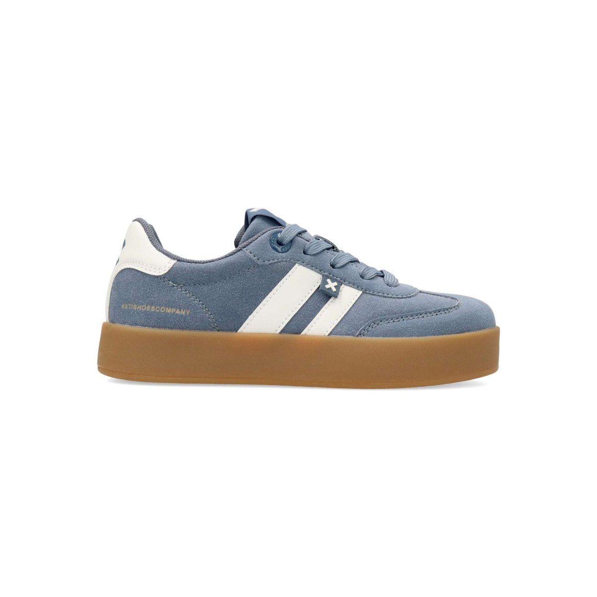 XTI - Zapatillas deportivas casual piso caramelo para mujer, fabricadas en material sintético resistente y fácil de limpiar, diseño clásico atemporal con suela plana cómoda