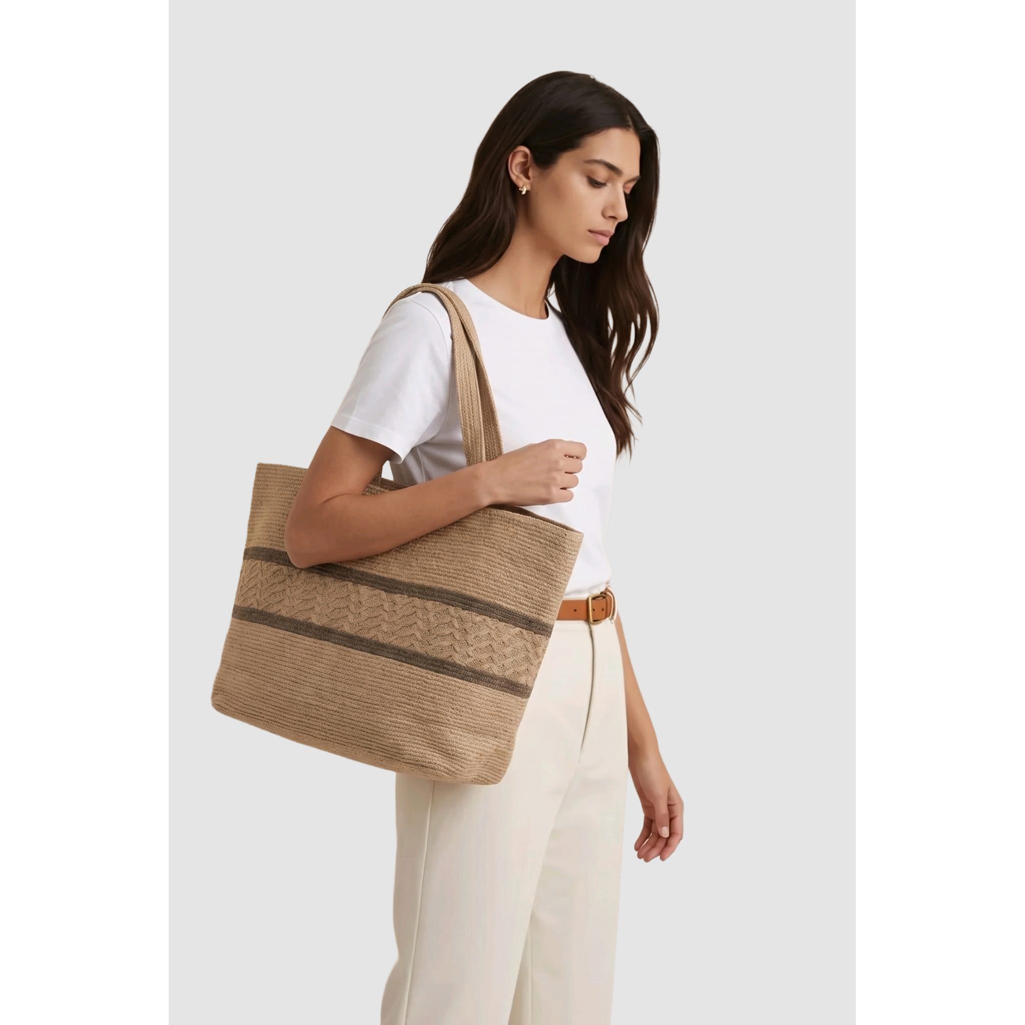 Bolso shopper grande Marca BanBat de rafia flexible con pedrería fina para playa y ciudad, 54 x 34 x 5 cm, forro de algodón suave y cierre cremallera- REF: MA2026