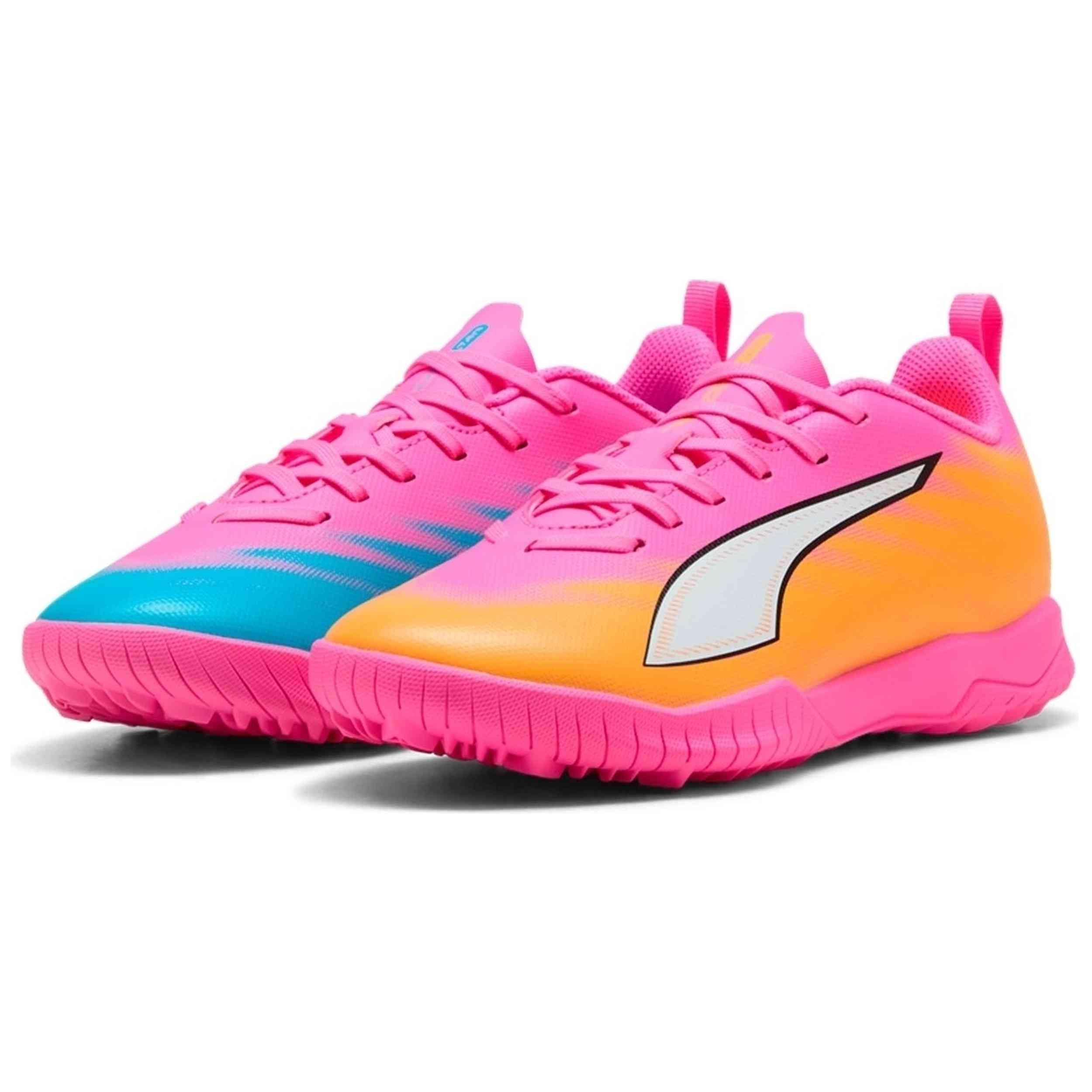 Botas Puma modelo Ultra 6 Play Tt Jr en color Rosa