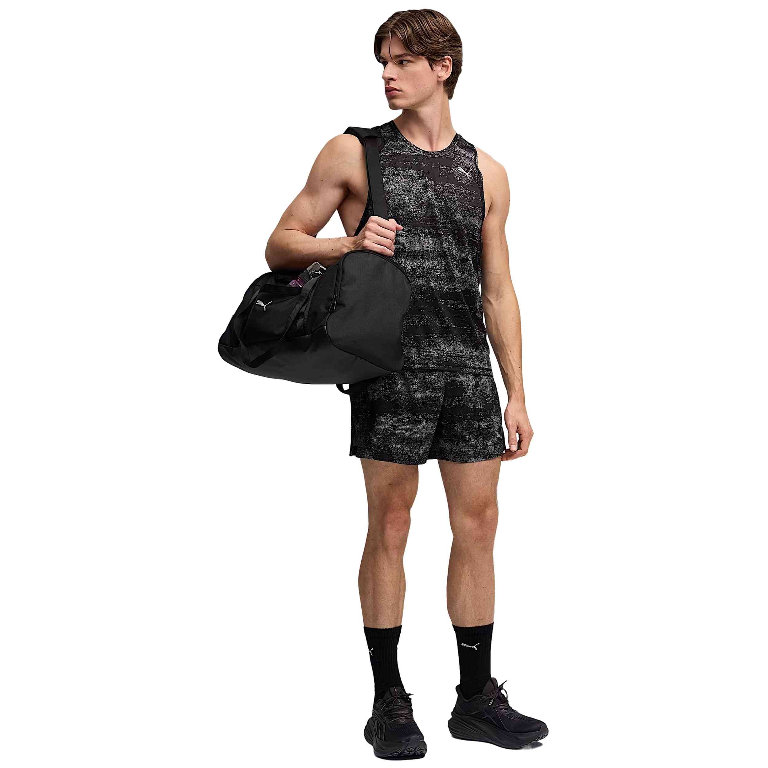 Short Puma modelo M Run Velocity 5 Ao en color Negro