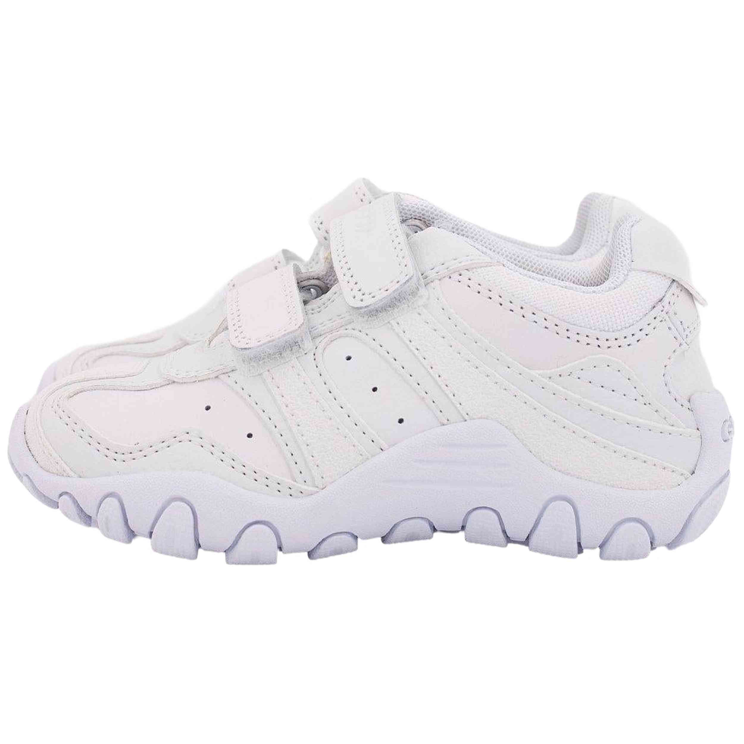 Zapatillas Geox modelo Zapatillas de GEOX, modelo CRUSH M - J7328M 05043. Exterior en piel y detalles en textil color C1000 (BLANCO). Cierre con cinta adhesivas. Forro interior textil. Suela de goma con