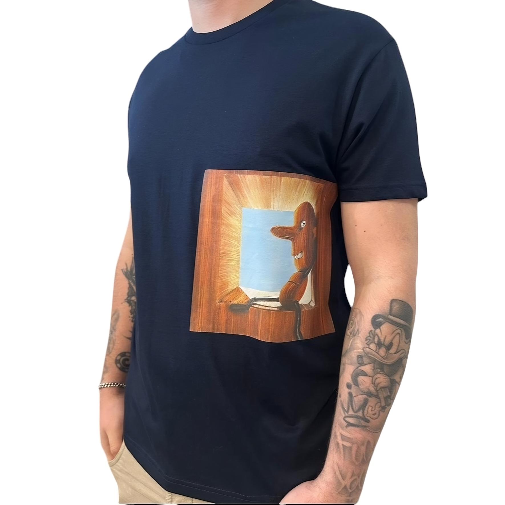 Camiseta Azul Marino Diseño Hombre De Madera De Relax Arte y Moda Héctor Romero Hecha en Madrid 100% Algodón Tallas Variadas