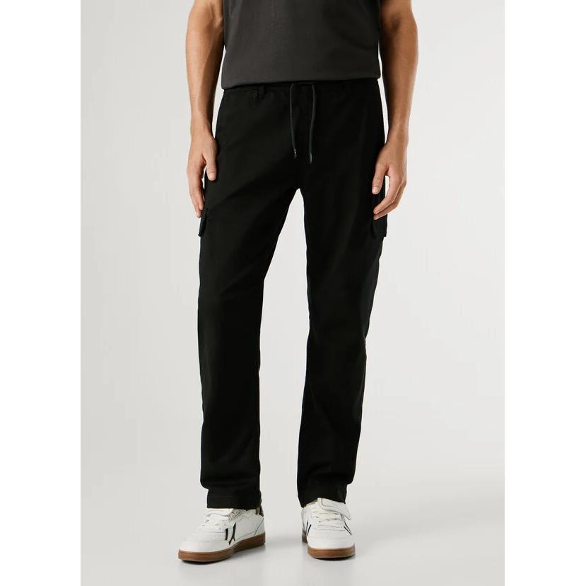 Pepe Jeans - Pantalón Gymdigo cargo negro con cintura elástica y bolsillos funcionales, fabricado en mezcla de algodón para máxima libertad de movimiento