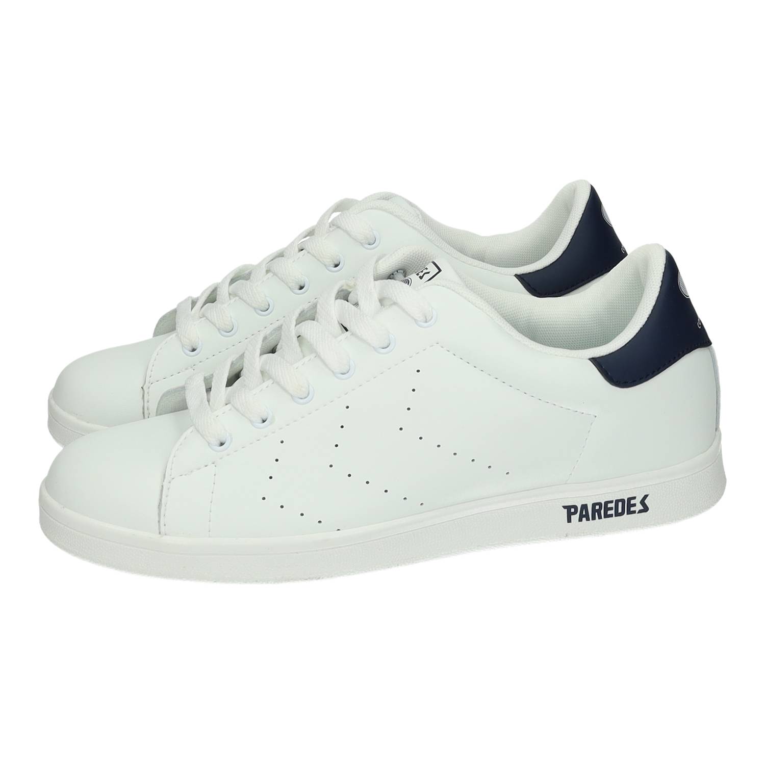Deportivos marca PAREDES para hombre en color blanco-azul. Zapatillas deportivas LD192 hombre PAREDES blancas de piel con plantilla Memory Foam, versátiles y cómodas