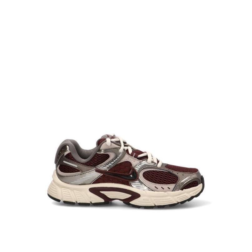 Zapatillas Casual Nike - Mujer - Suela Plana - Modelo Hq7901 - Color Burdeos
