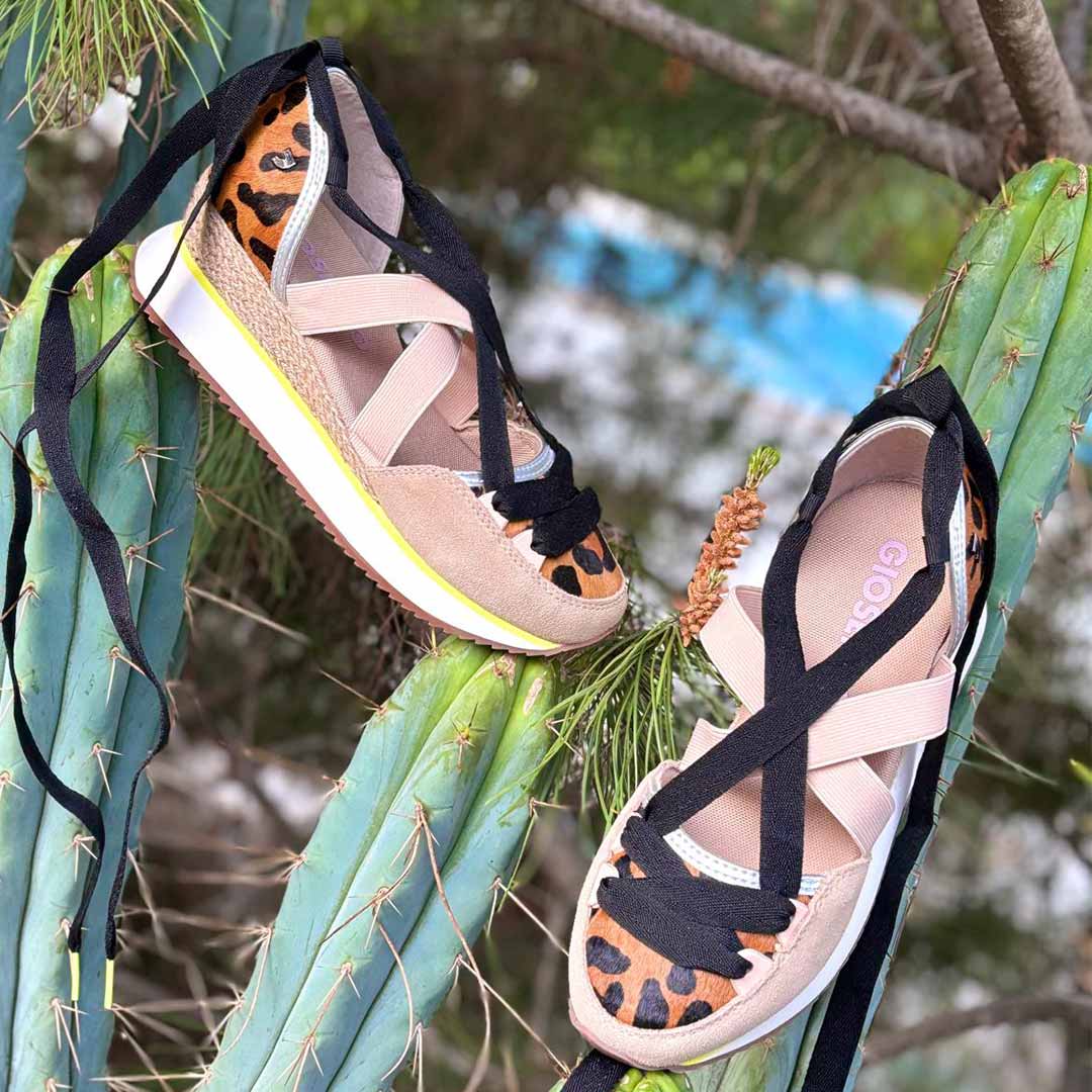 Shoes Zapatillas Deportivas marca Gioseppo para mujer en color marrón