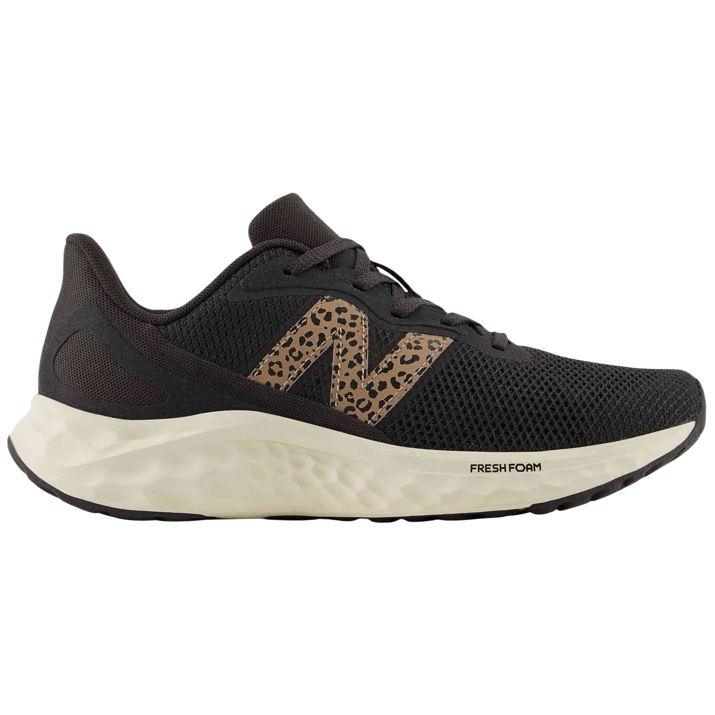 Zapatillas New Balance modelo WARISIK4 para hombre y mujer en color Negro