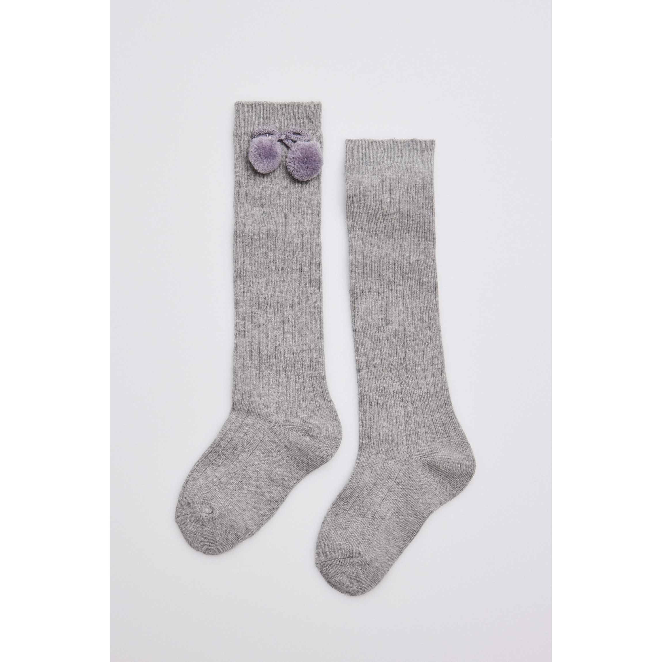 Ysabel Mora - Calcetines largos pompones gris