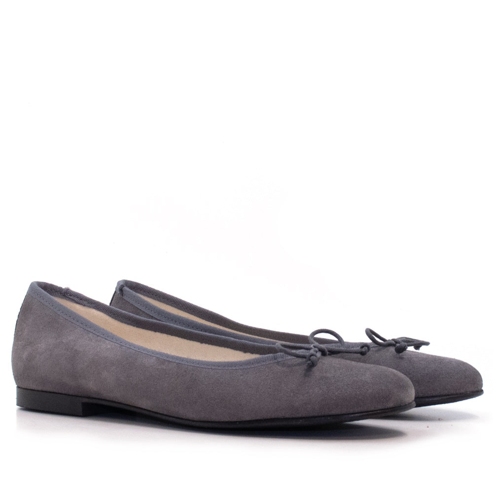 Bailarina Marianela Serraje Rojo 519 - Elegancia y Comodidad Española en Tacto Suave y Resistencia Excepcional, Color Rojo Sofisticado y Atemporal, Diseño Versátil para Uso Diario y Ocasiones Especial