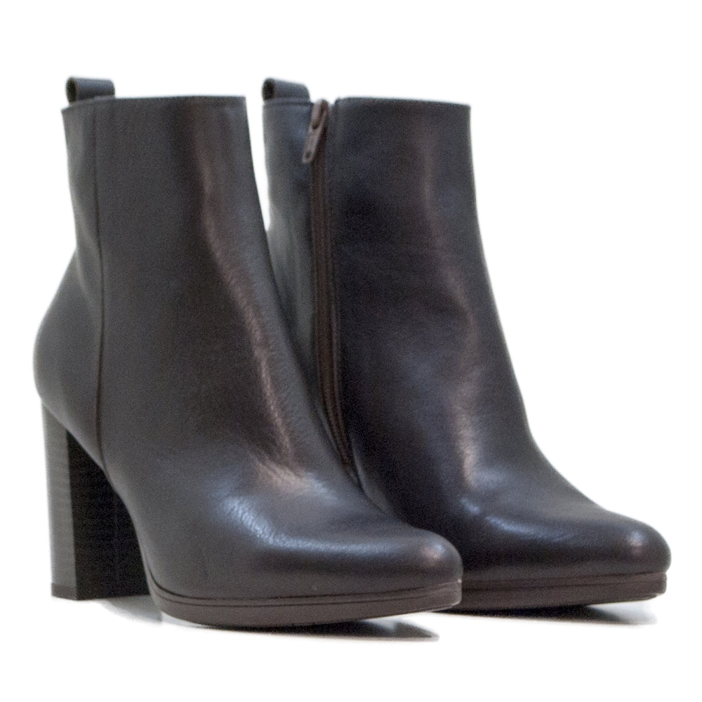 Botín Tamara Napa Marrón Oscuro con Tacón de 70mm - Elegancia y Comodidad en Tallas 35-42 - Versatilidad Multicolor para Diferentes Estilos - Ideal para el Día a Día o Eventos Especiales - Diseño Sofi