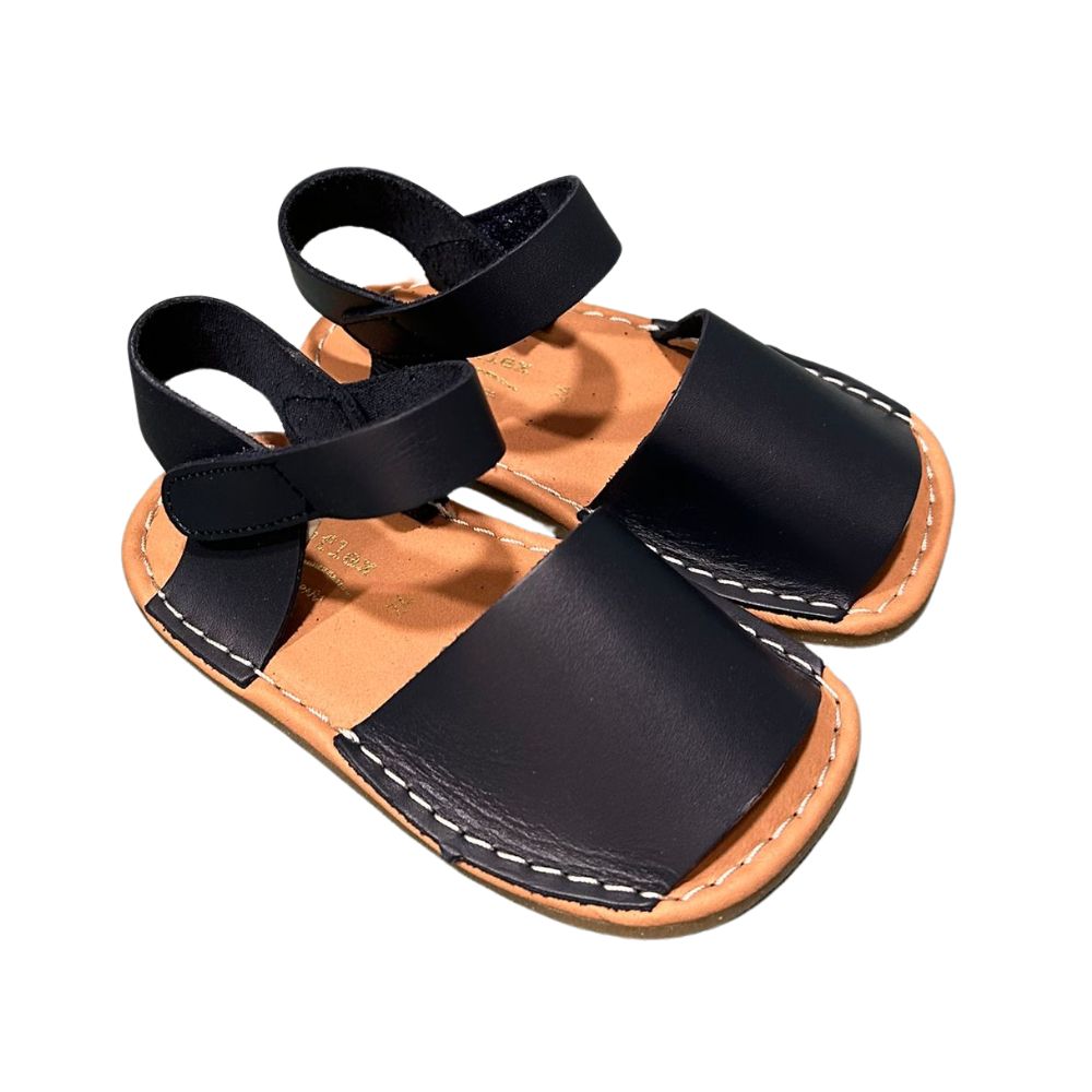 Sandalias marca Zapy modelo Ag91012 para niño en color marino