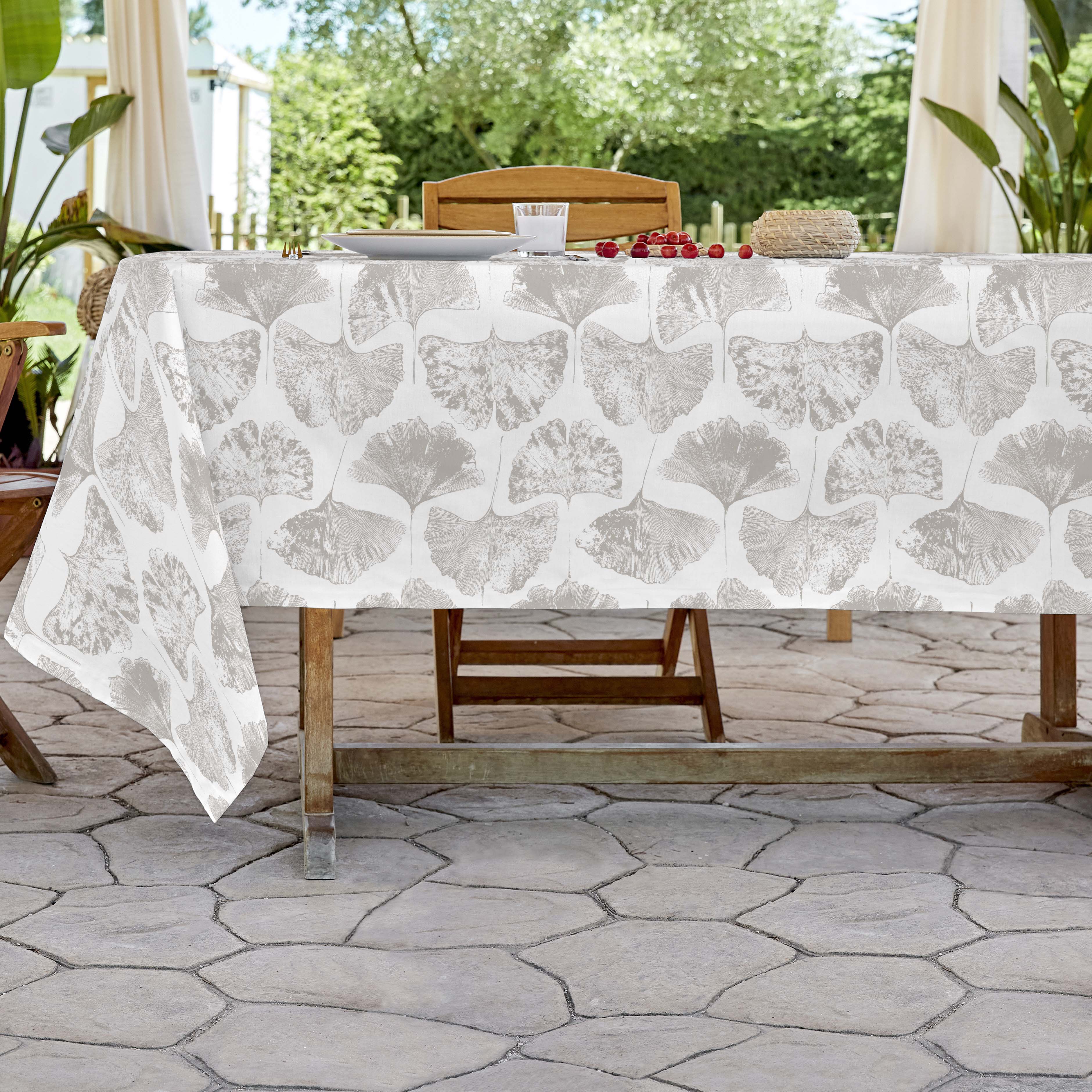 SANDAL - Mantel de Tela Estampado y Antimanchas - Mantel para Interior y Exterior - 7 Modelos Diferentes - Modelos Florales - 140x200 / 140x250